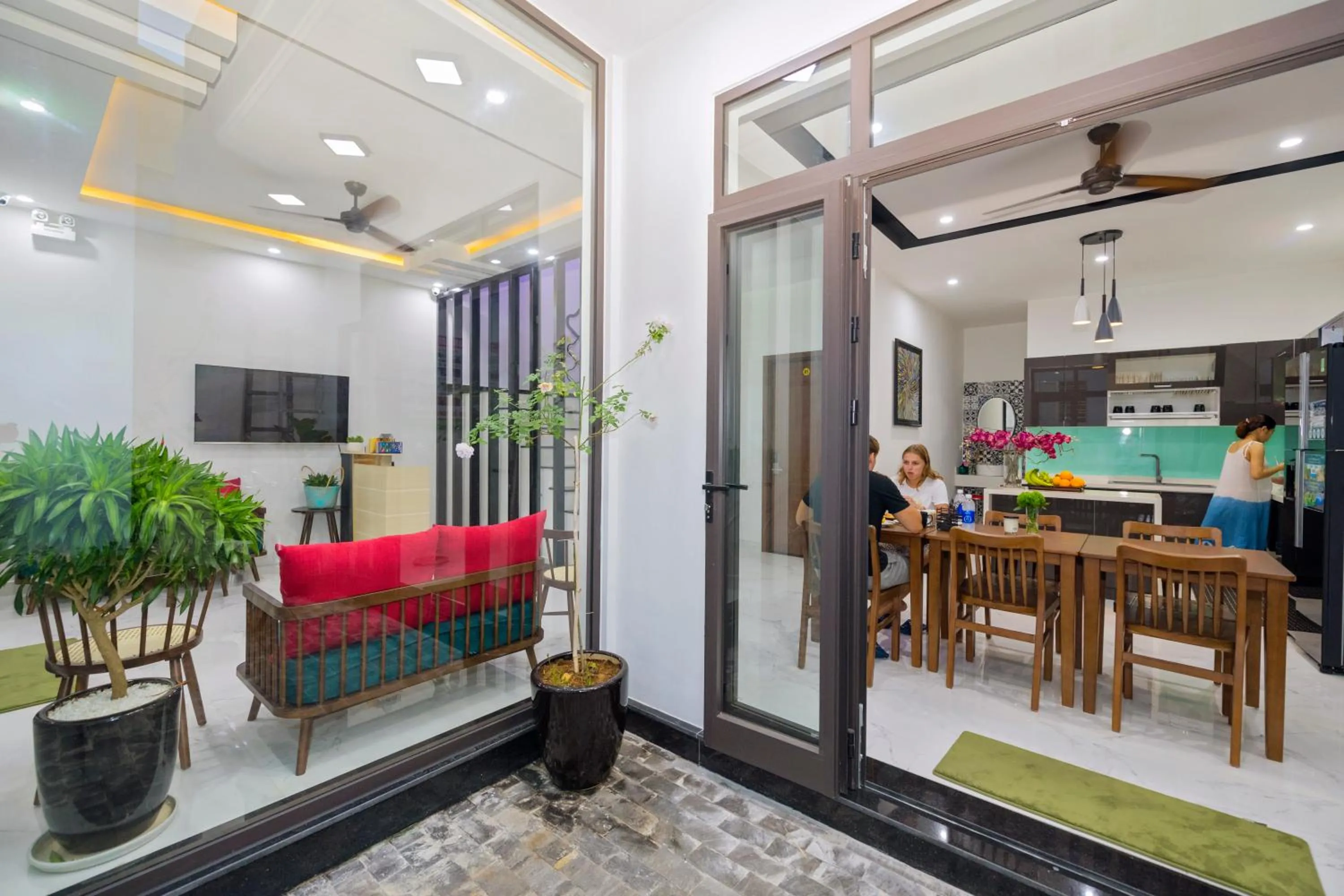 Kitchen or kitchenette in Onion Homestay