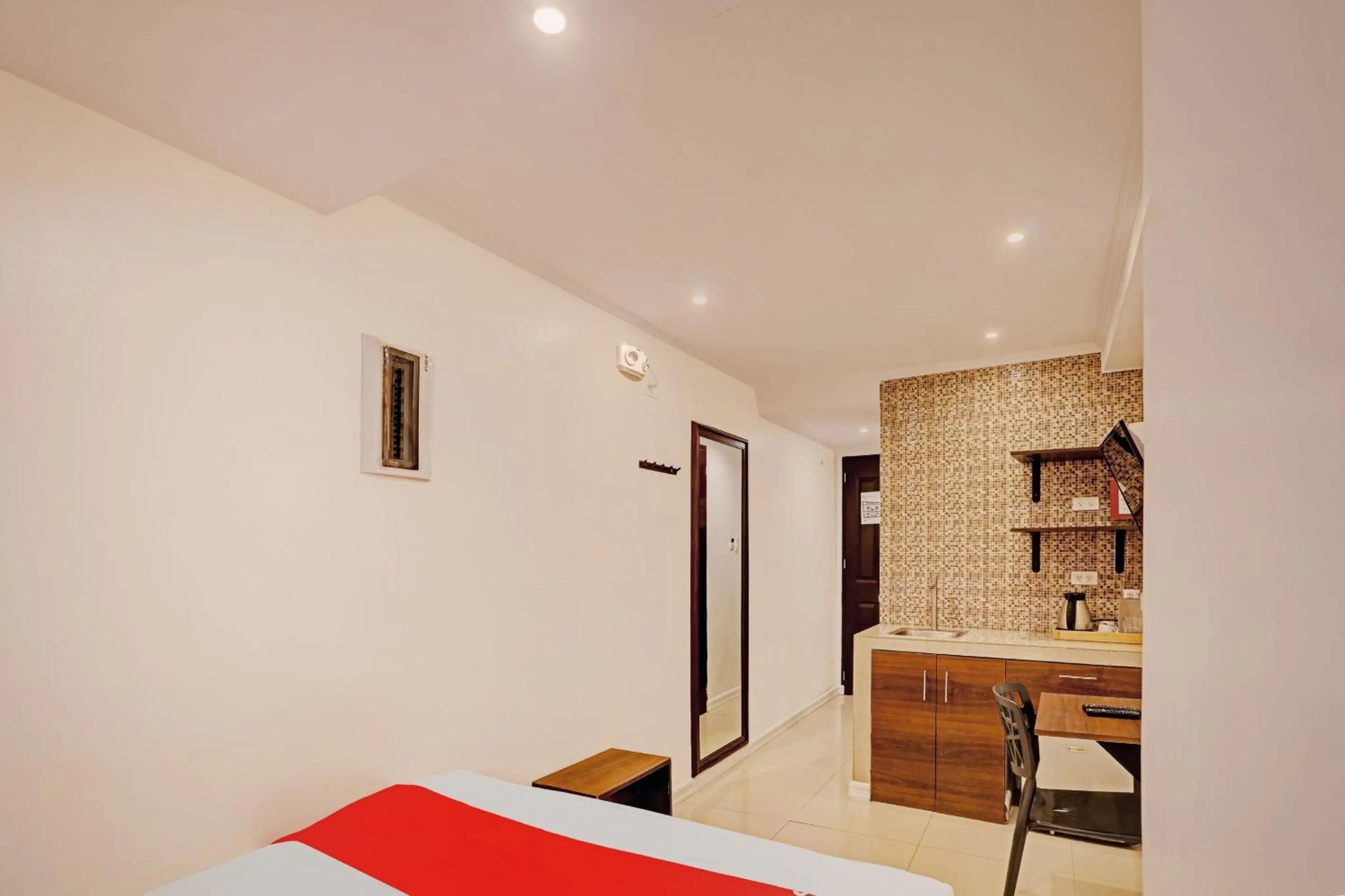 Bedroom in Super OYO Capital O 232 Nest Nano Suites Fort
