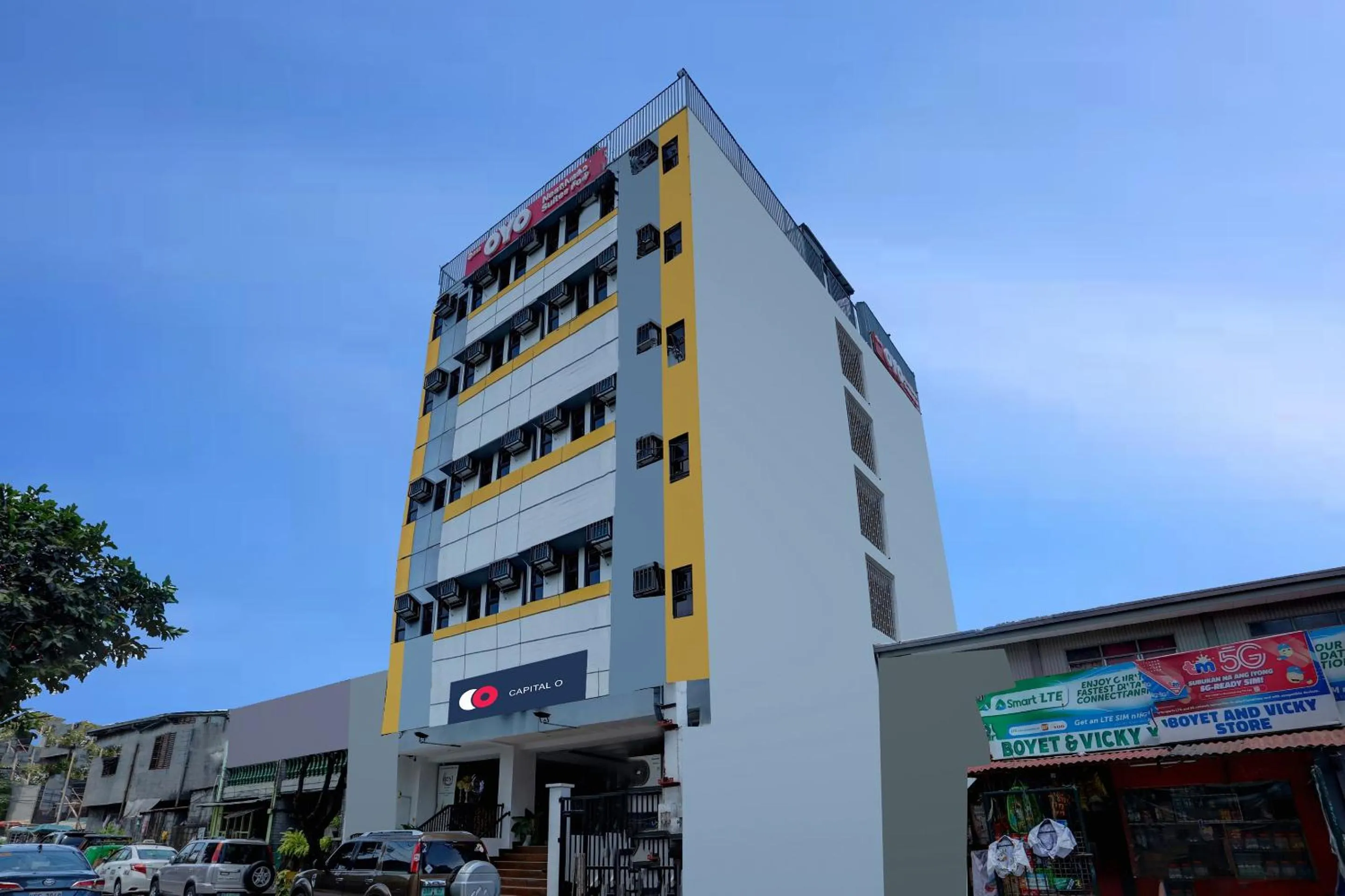 Facade/entrance in Super OYO Capital O 232 Nest Nano Suites Fort