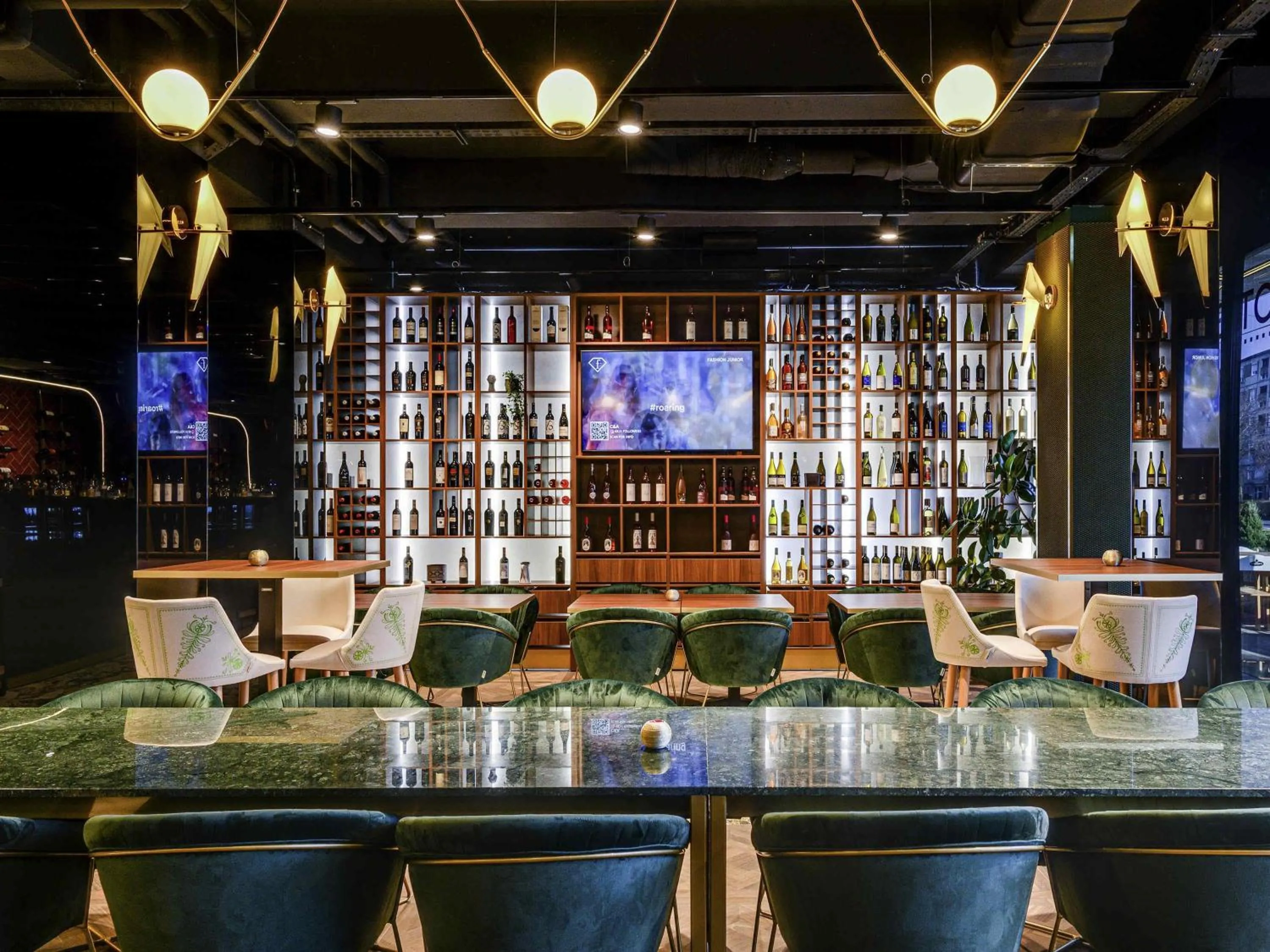 Restaurant/places to eat in Mercure Timisoara