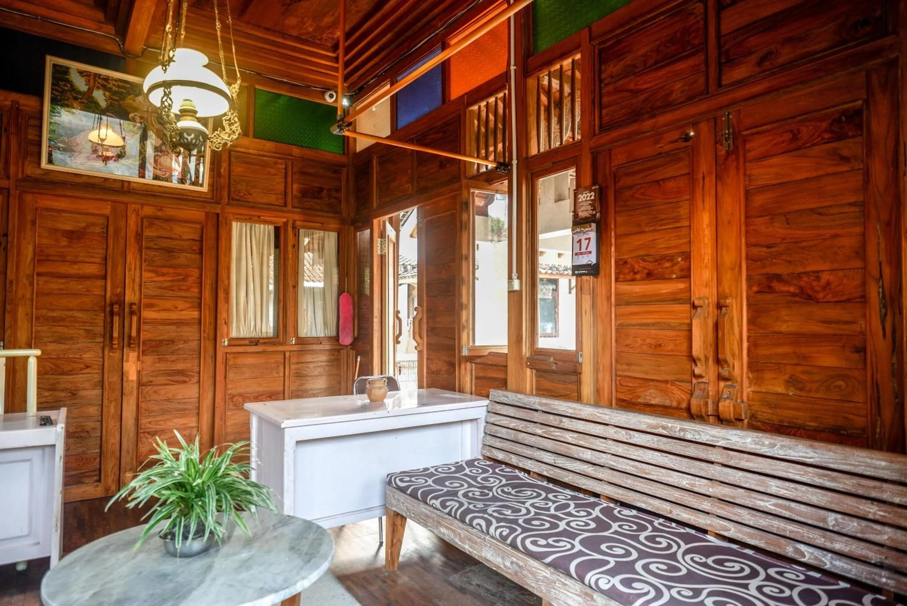 Lobby or reception in RedDoorz near Plengkung Gading 2