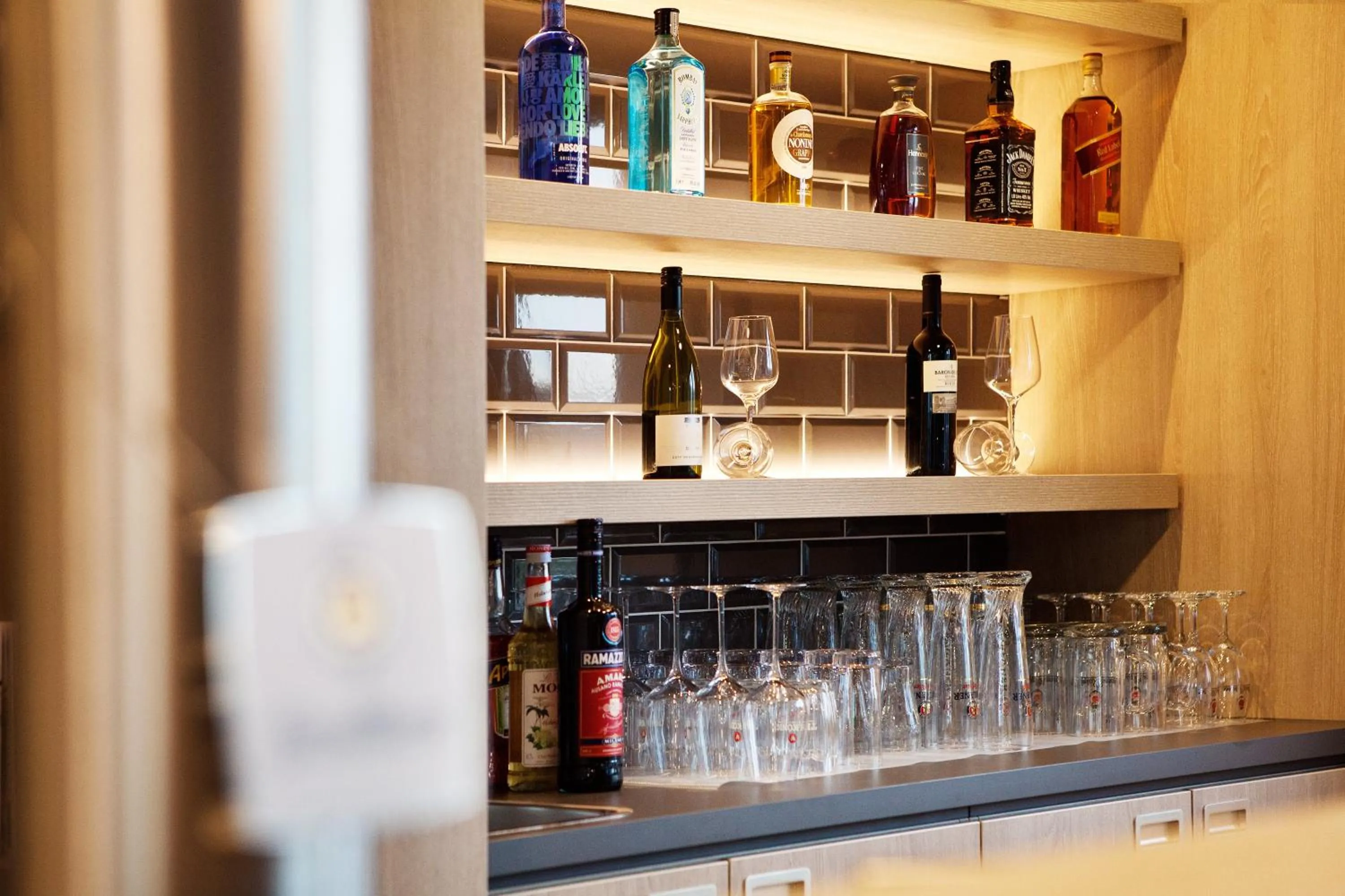 Lounge or bar in Holiday Inn Express - Kaiserslautern by IHG