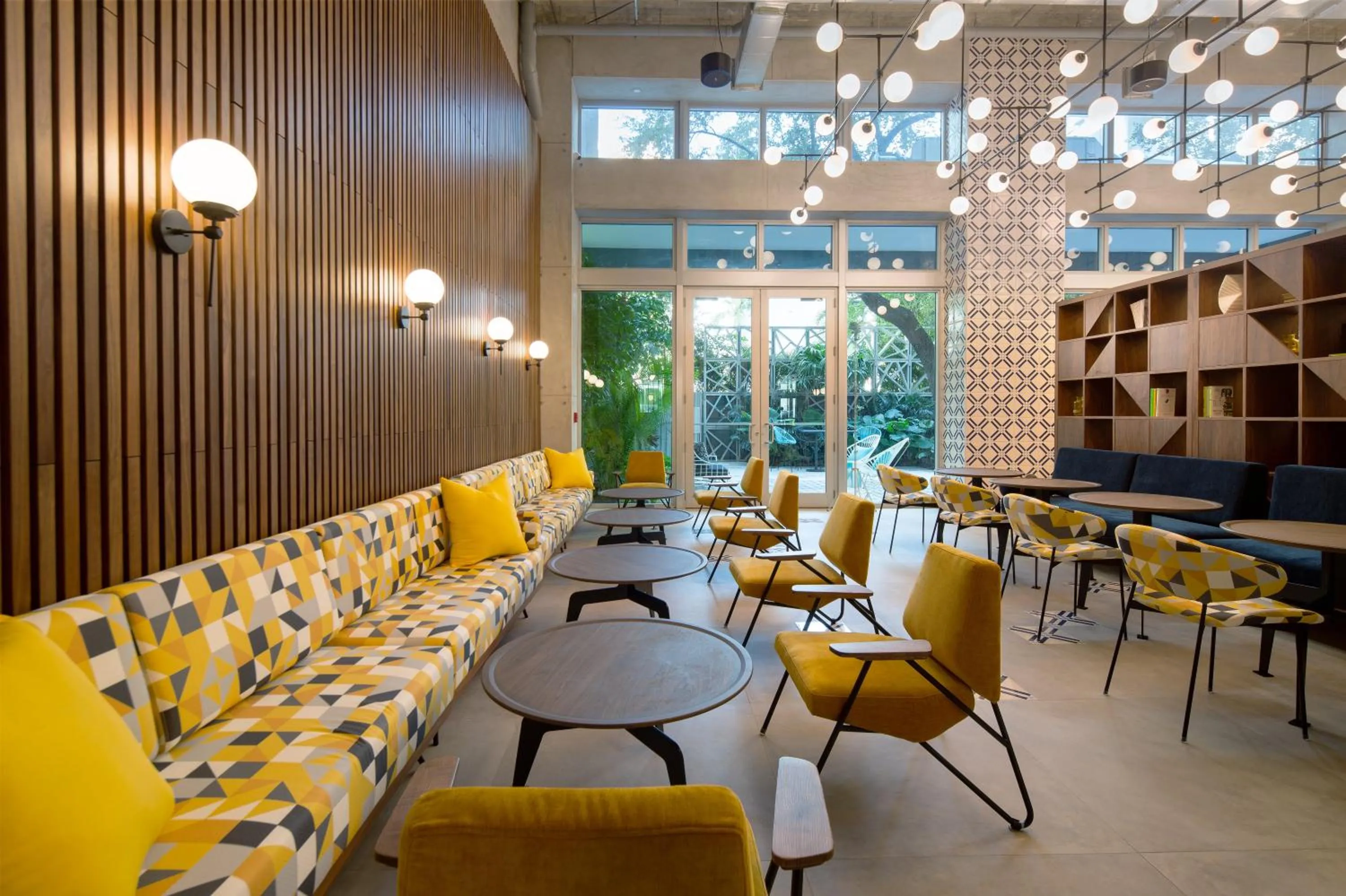 Lounge or bar in Hotel Indigo Miami Brickell by IHG