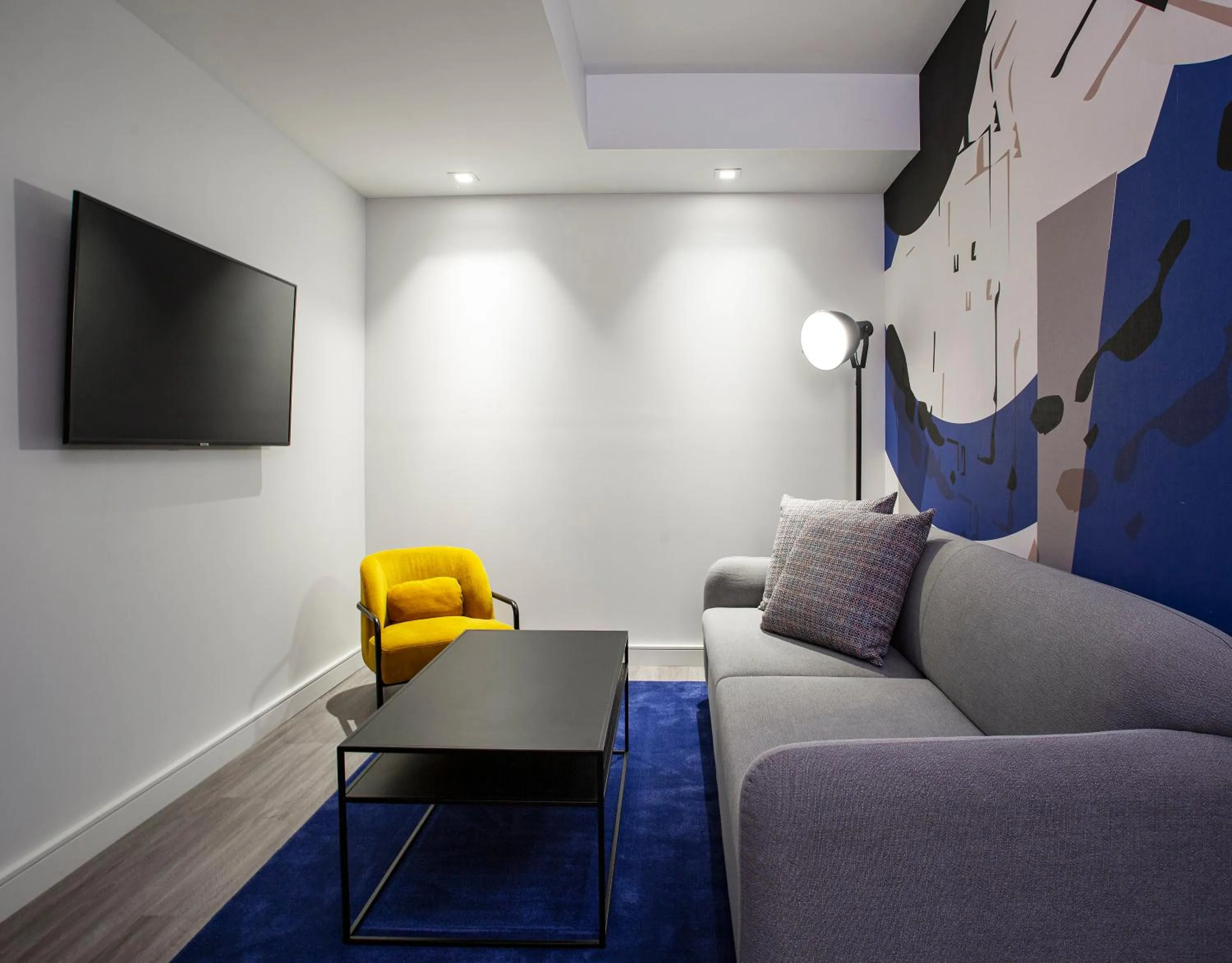 Photo of the whole room in Hotel Indigo Miami Brickell by IHG