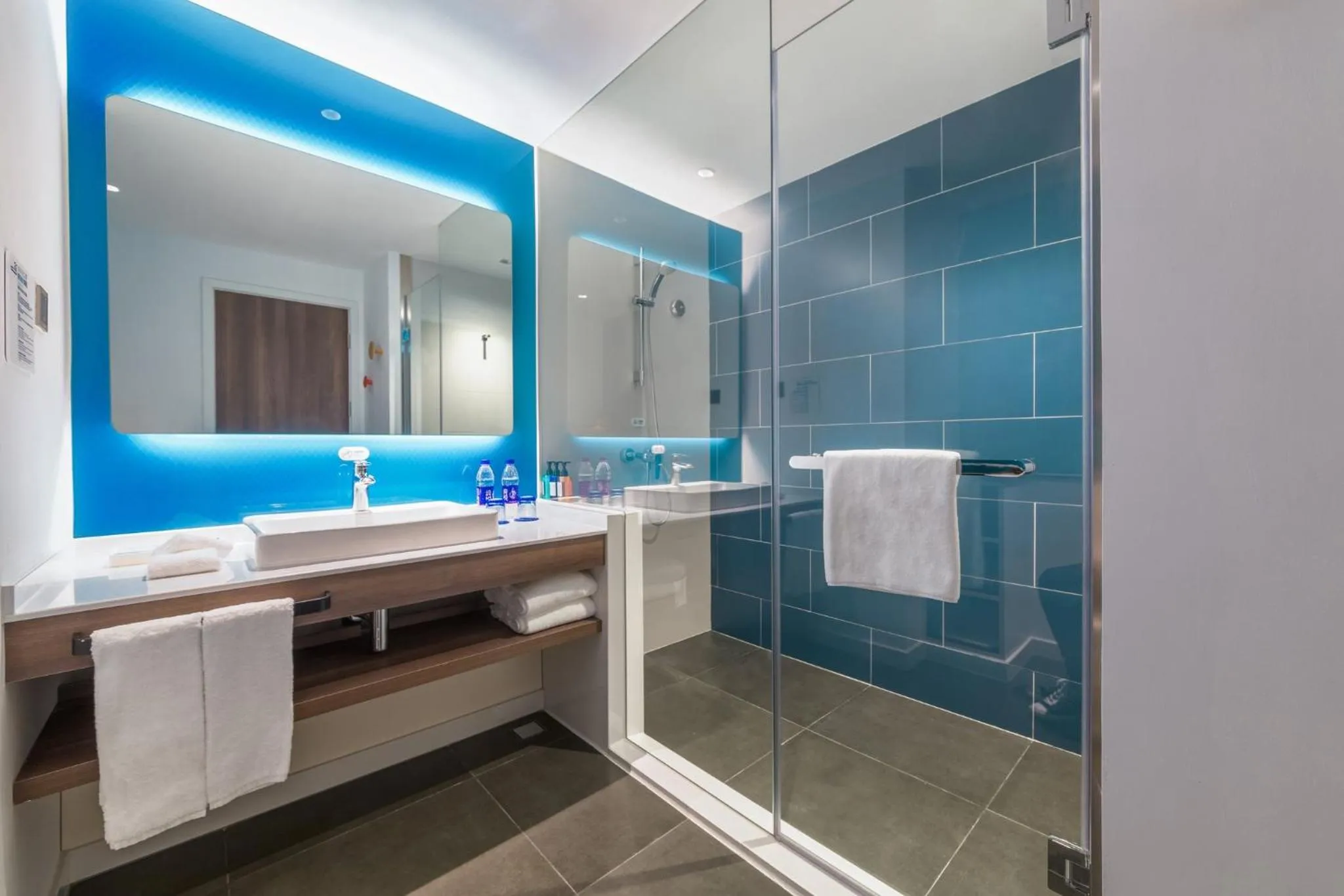 Bathroom in Holiday Inn Express Beijing Shijingshan Lakeview by IHG