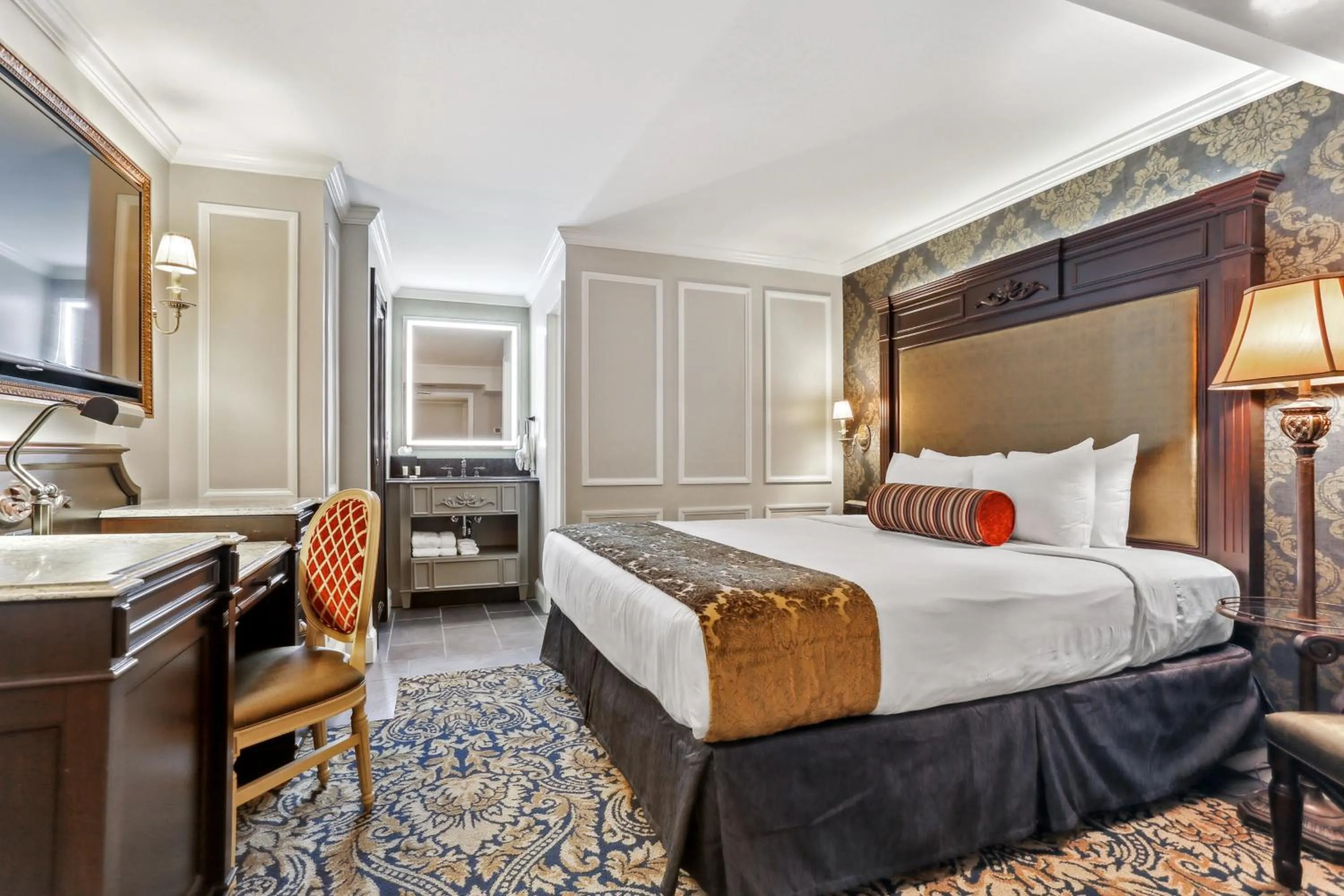 Bed in Place D'Armes Hotel