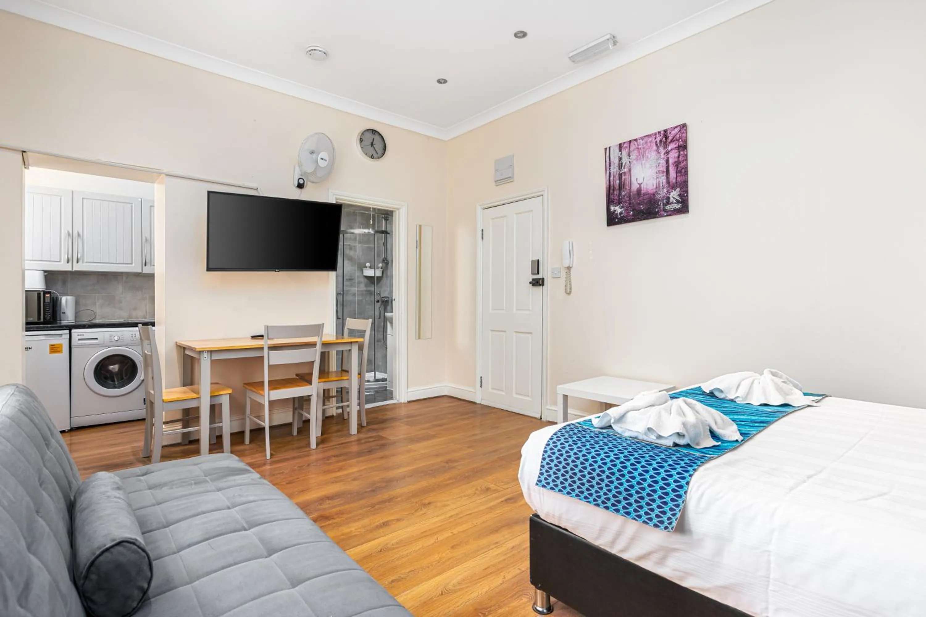 Bed in Camden Apartments