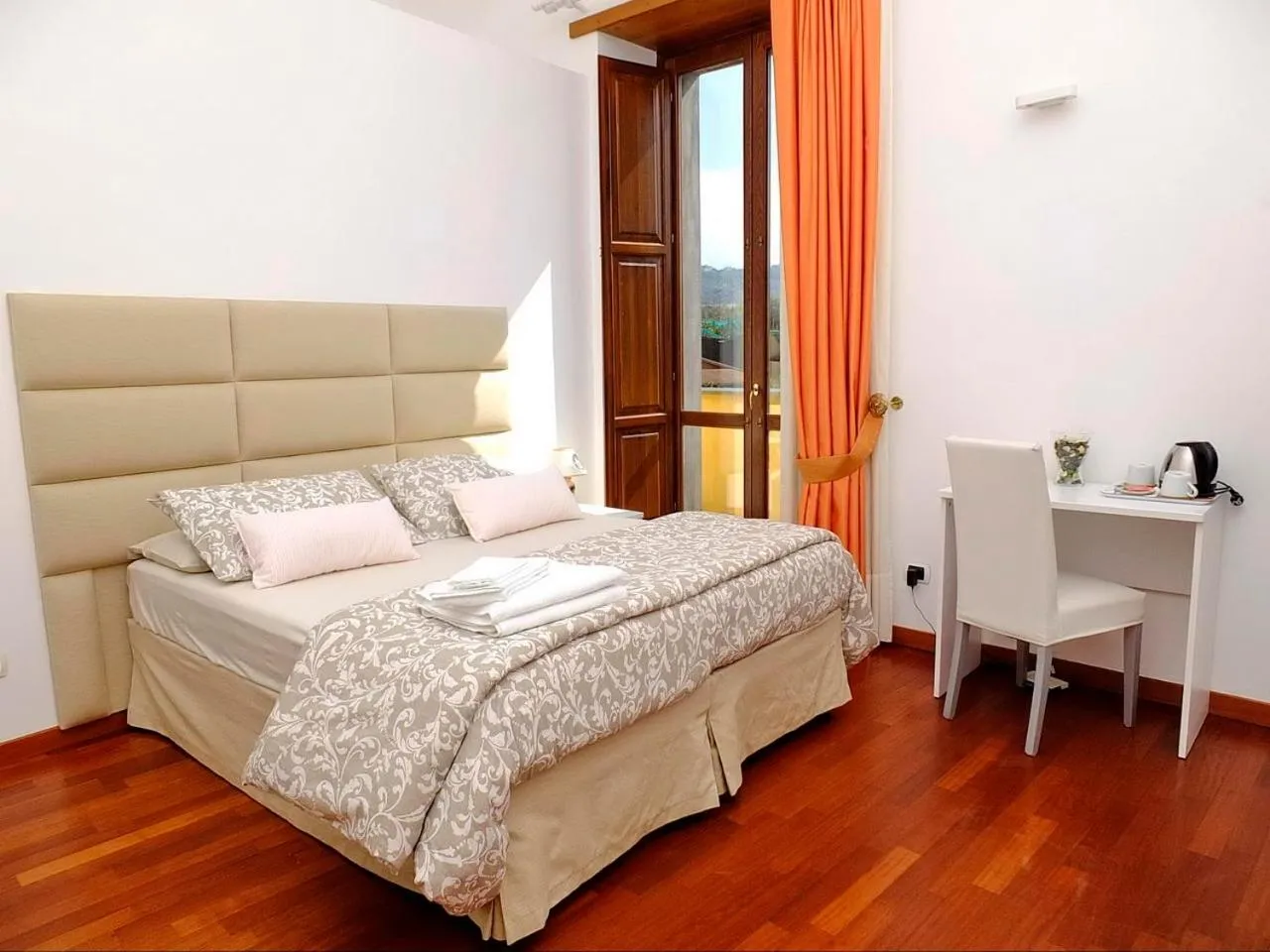 Bedroom, Bed in B&B Villa Elisa