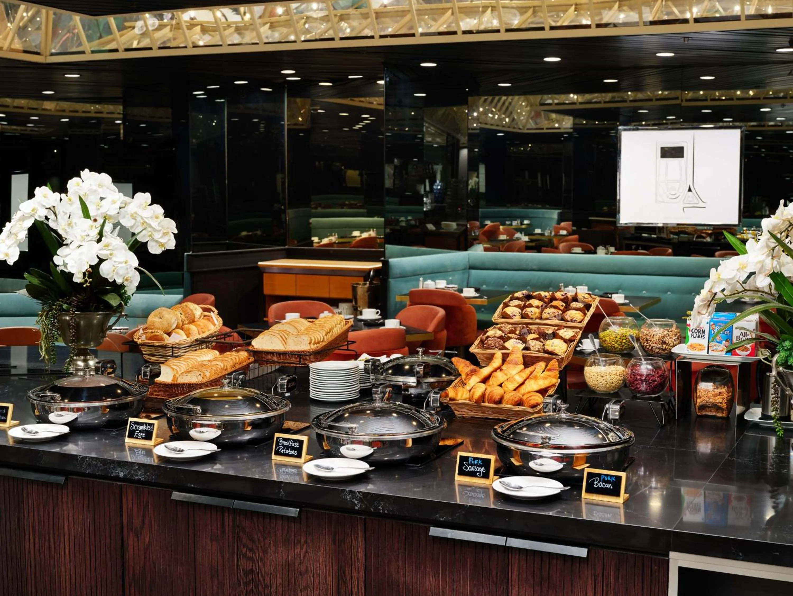 Breakfast in Millennium Hilton New York One UN Plaza
