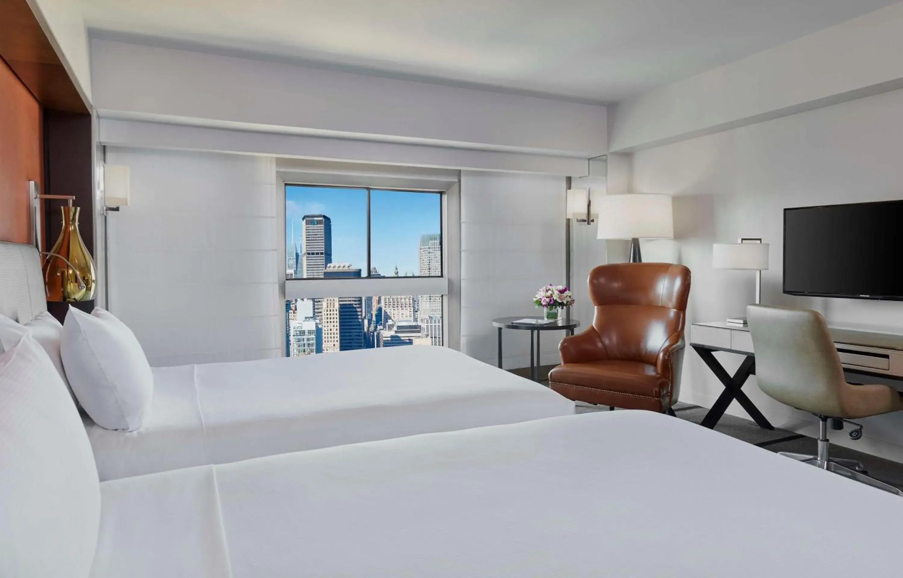 Deluxe Room with Two Double Beds - City View in Millennium Hilton New York One UN Plaza Deluxe Room with Two Double Beds - City View in Millennium Hilton New York One UN Plaza