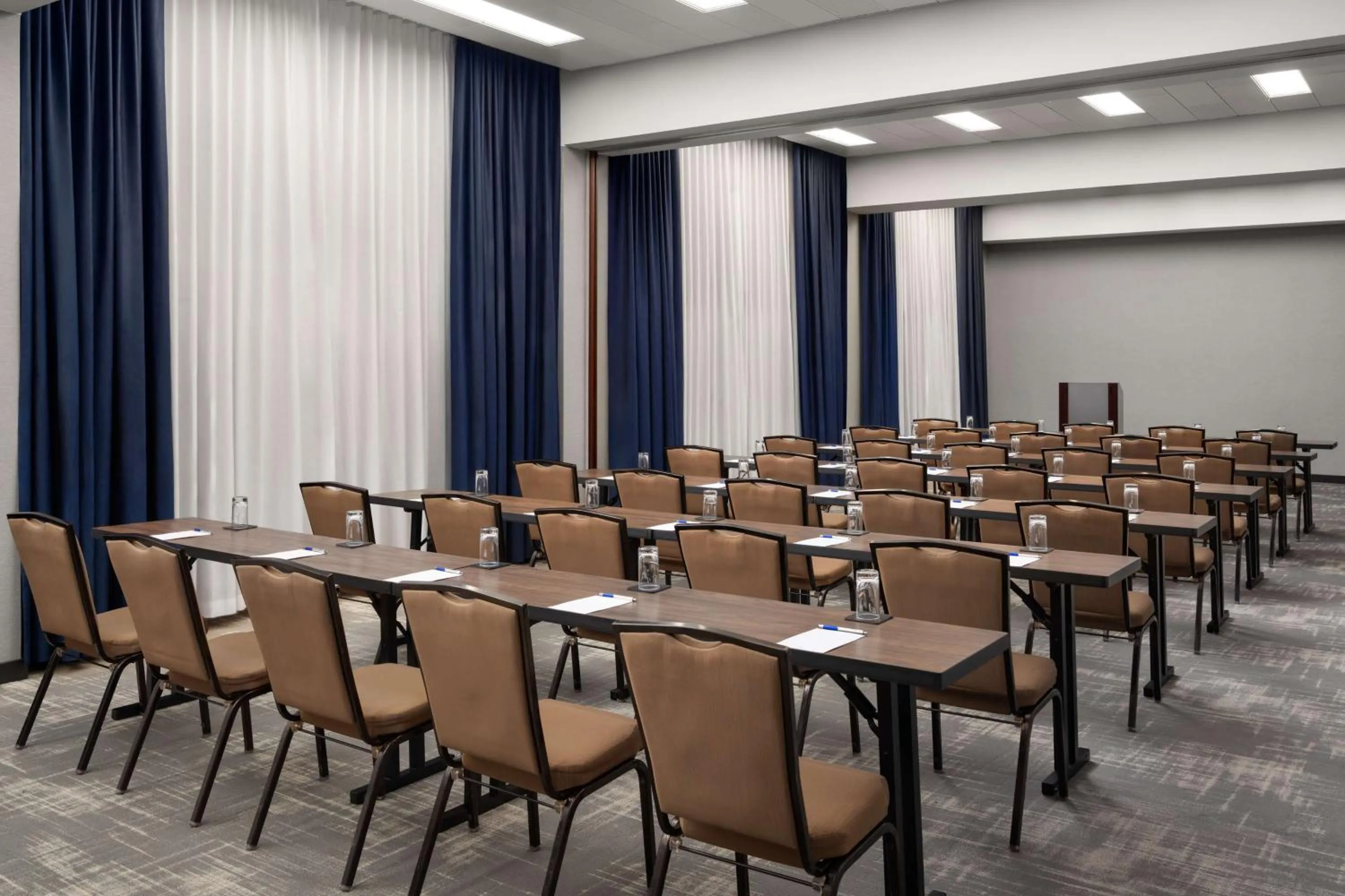 Meeting/conference room in Millennium Hilton New York One UN Plaza