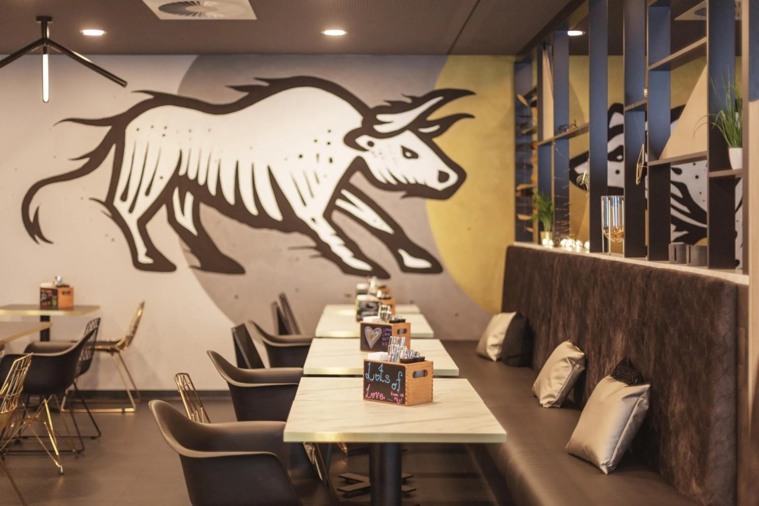 Restaurant/places to eat in Holiday Inn - the niu, Coin Frankfurt Ostend by IHG