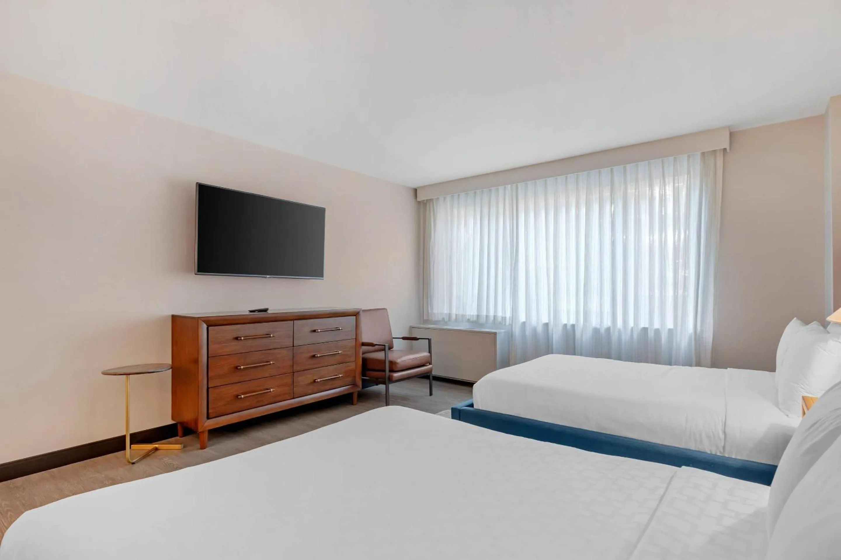 Bedroom, Bed in The Quincy, an Ascend Collection Hotel