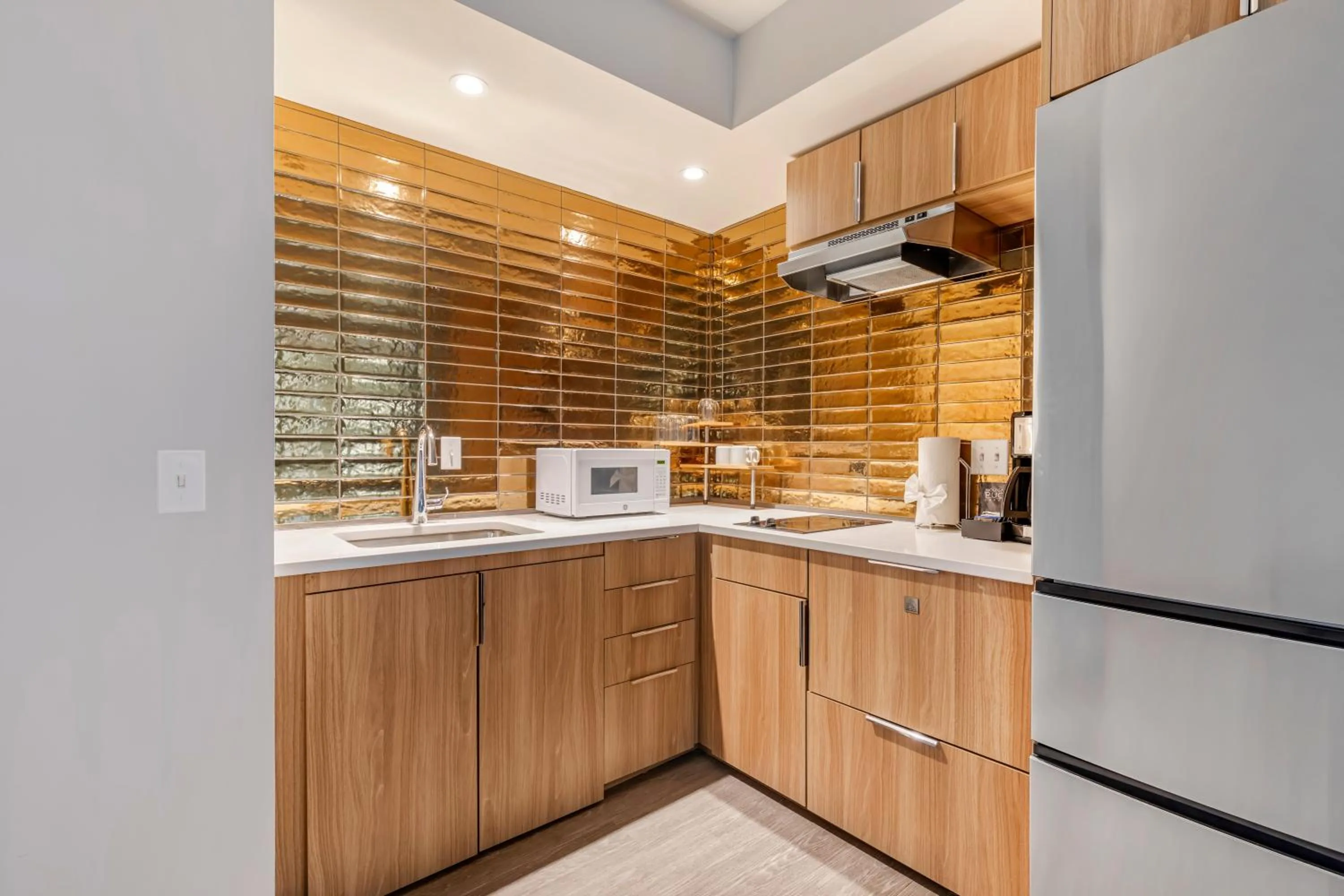Kitchen or kitchenette in The Quincy, an Ascend Collection Hotel