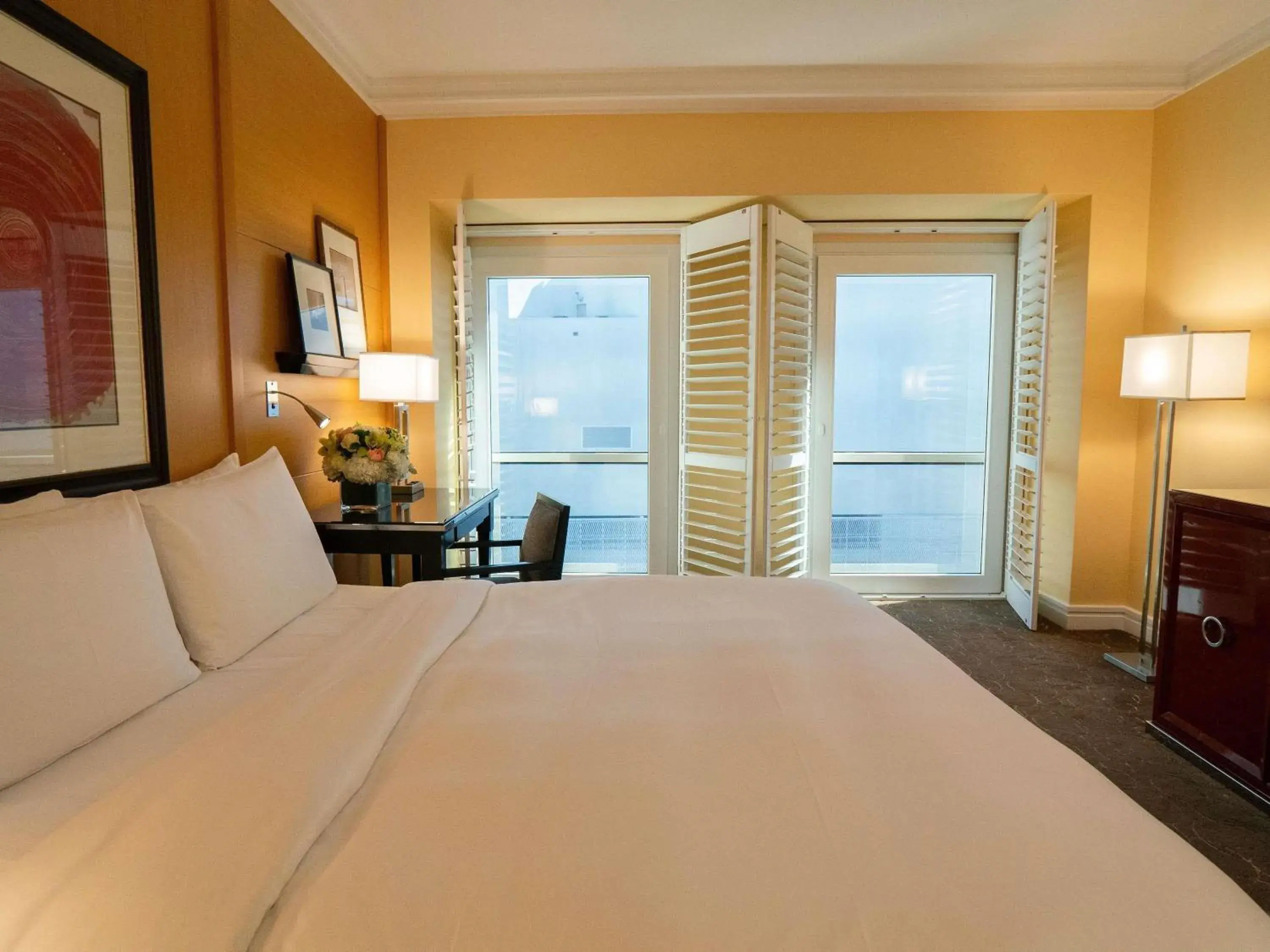 King Room - Disability Access in Hotel Sofitel Los Angeles at Beverly Hills King Room - Disability Access in Hotel Sofitel Los Angeles at Beverly Hills