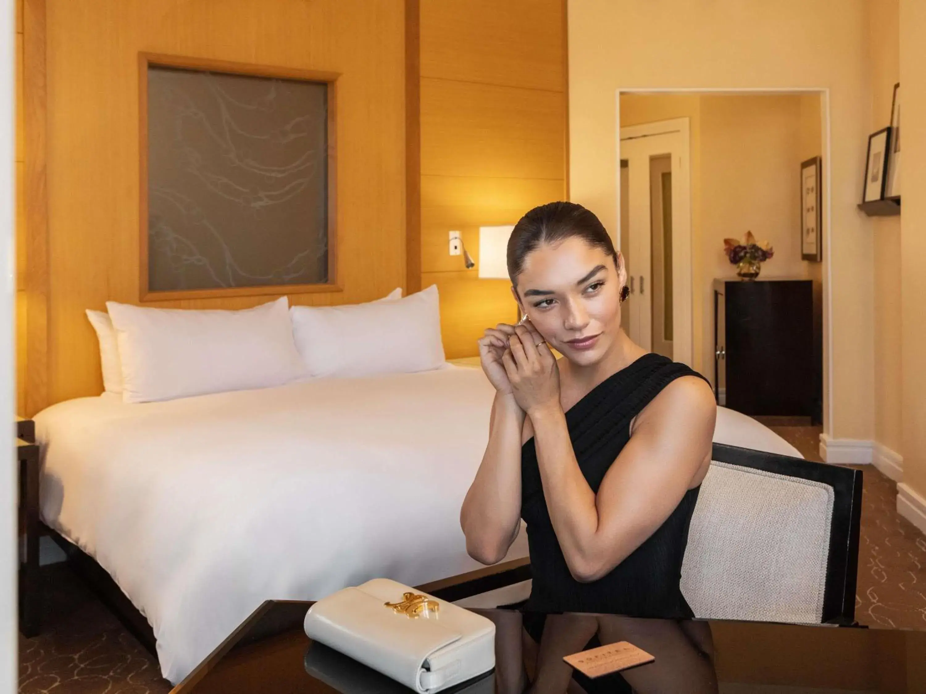 Superior Room, 1 king-size bed in Hotel Sofitel Los Angeles at Beverly Hills Superior Room, 1 king-size bed in Hotel Sofitel Los Angeles at Beverly Hills