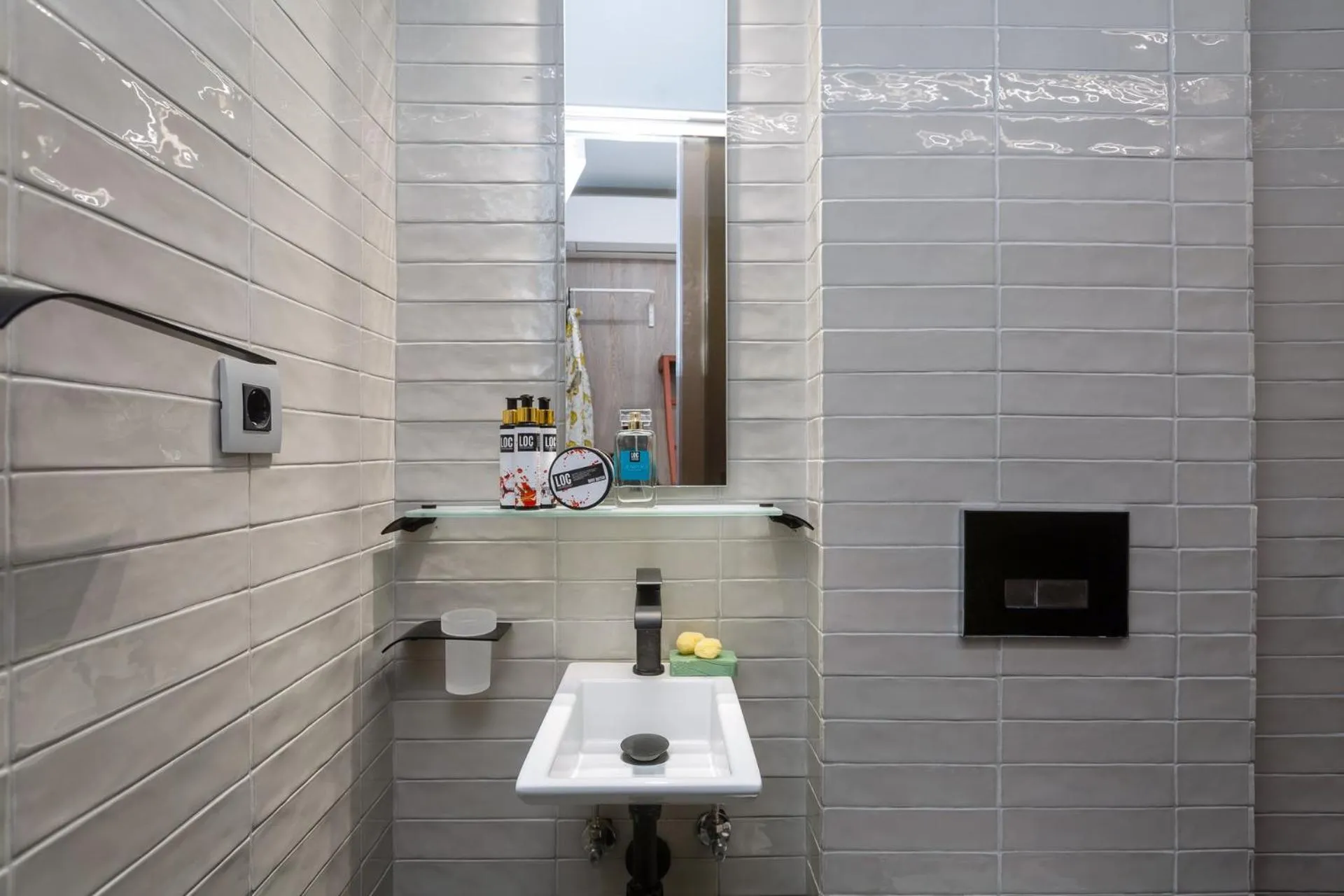 Bathroom in LOC HOSPITALITY Urban Den