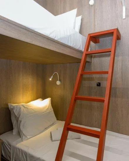 bunk bed, Bed in LOC HOSPITALITY Urban Den