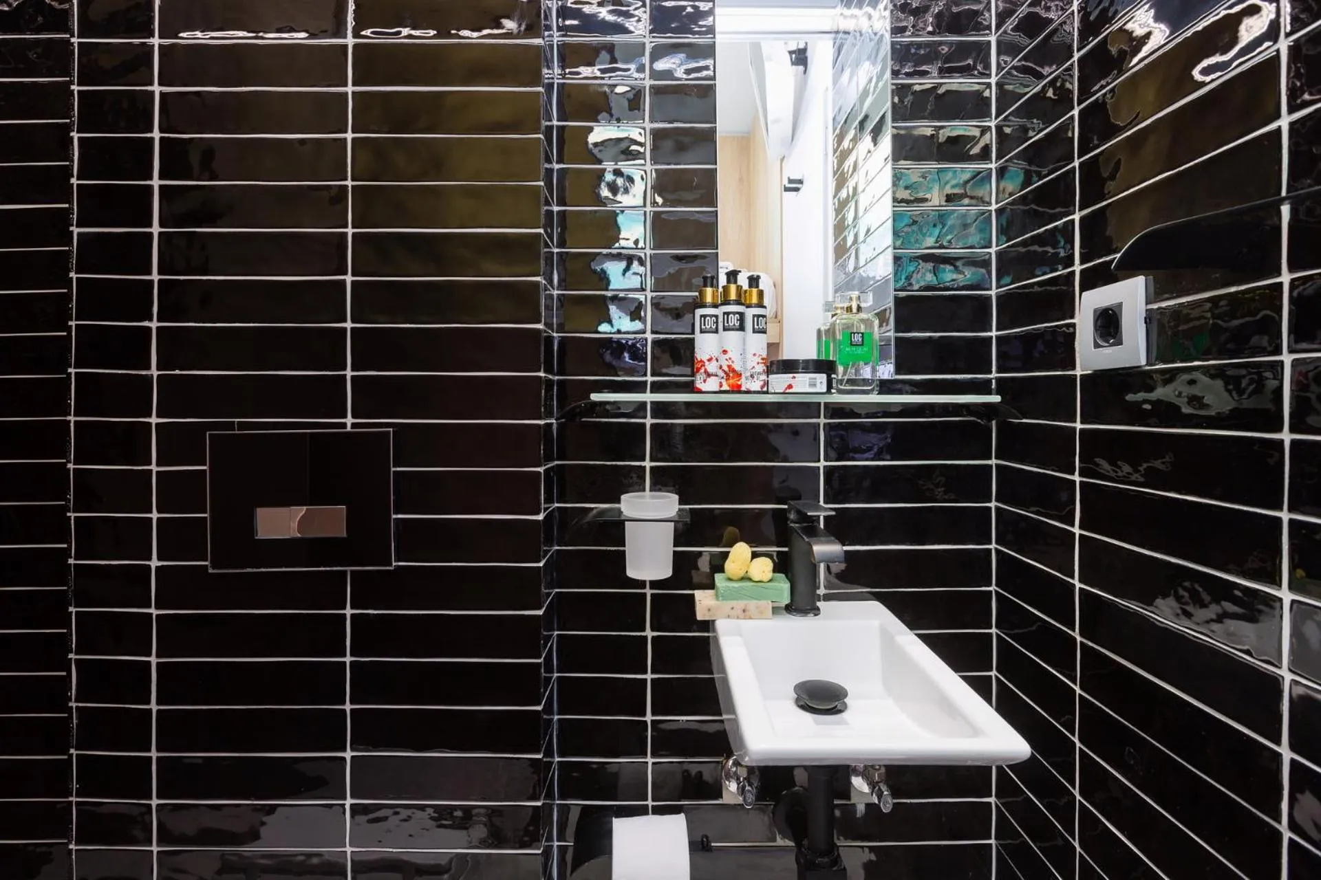 Bathroom in LOC HOSPITALITY Urban Den