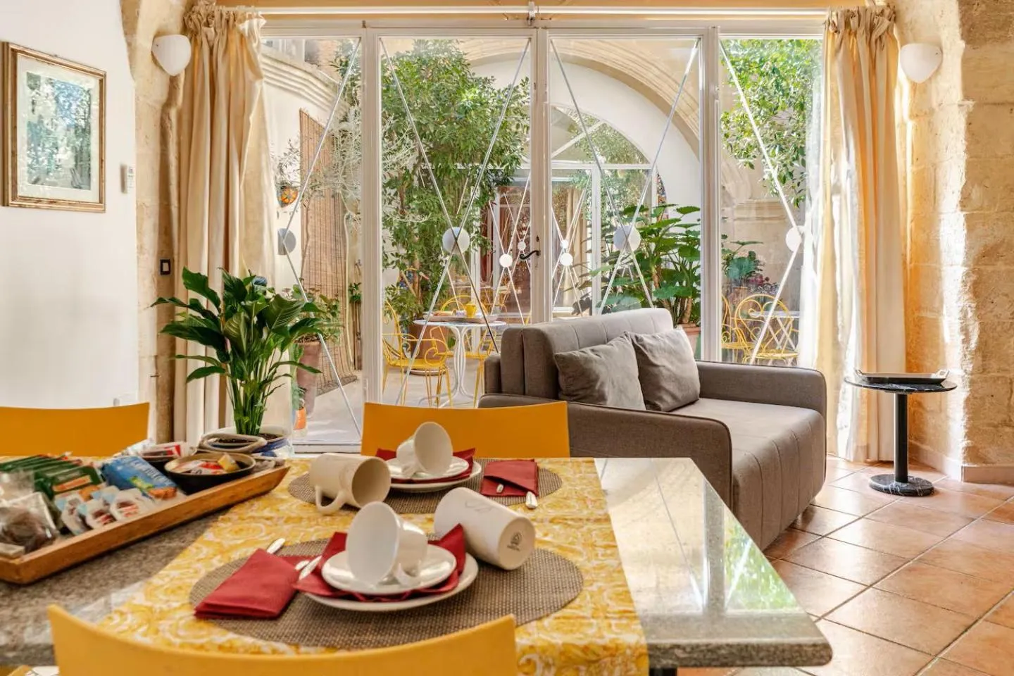 Living room in B&B Corte dei Memoli di Margiotta Giuseppina