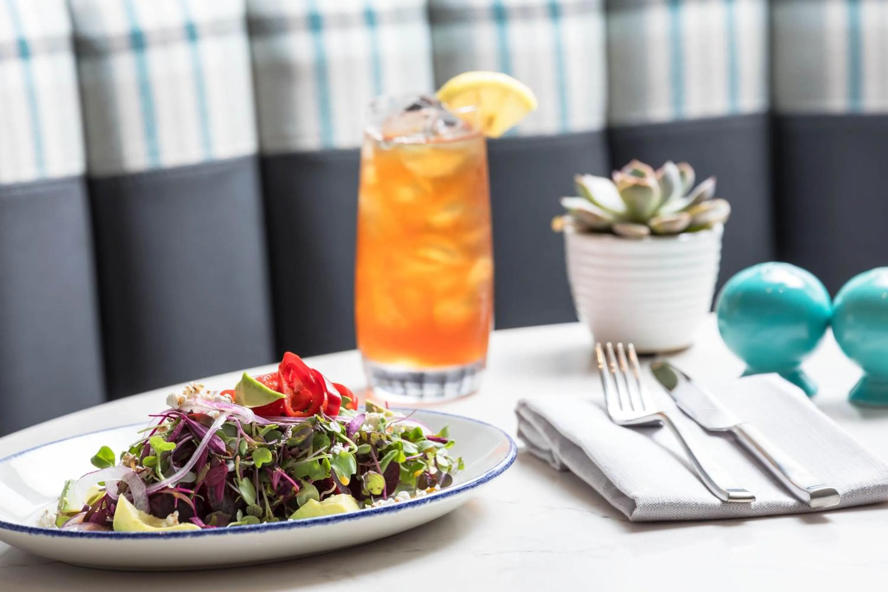 Restaurant/places to eat in The Westin Arlington