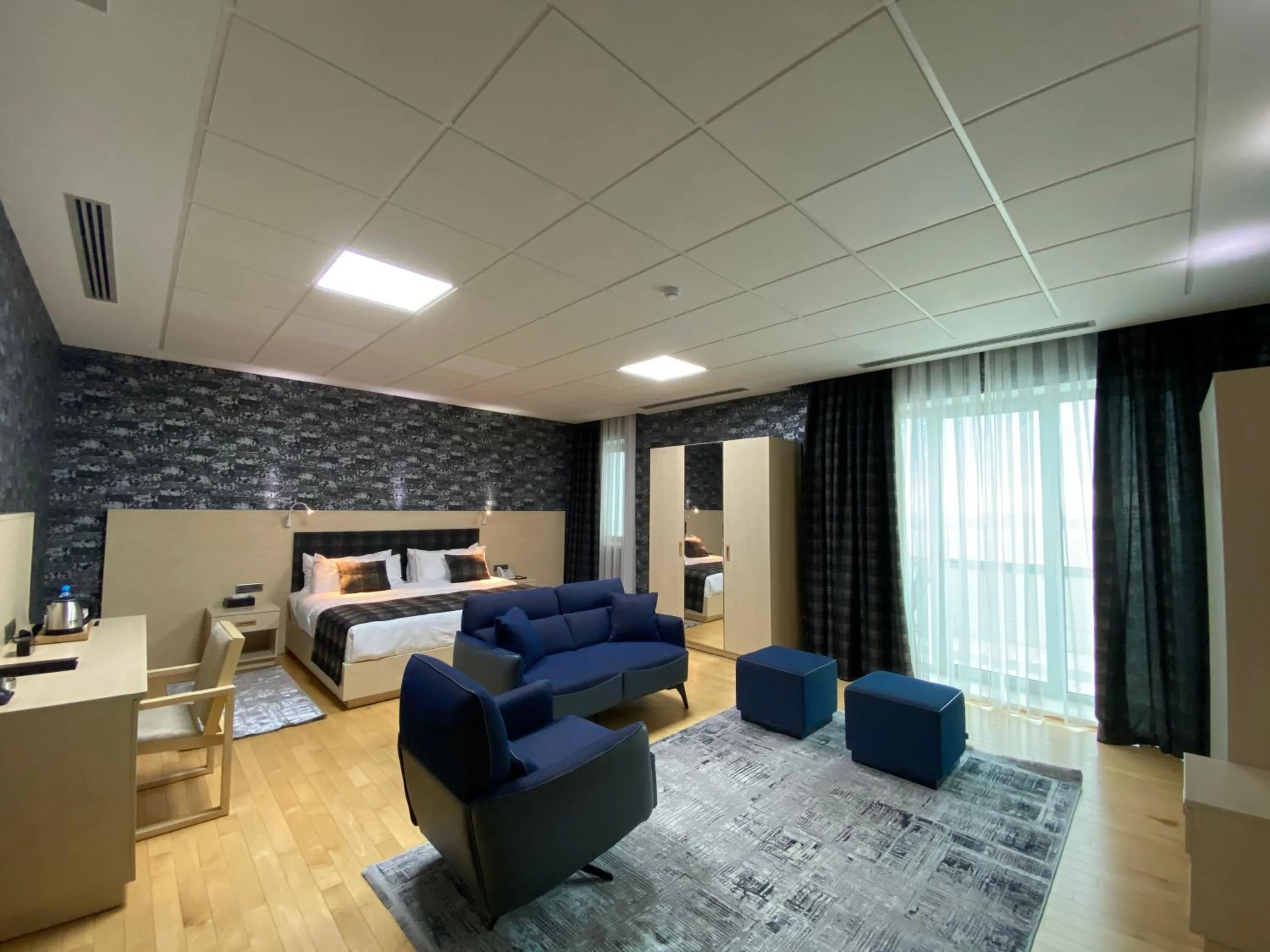 TV and multimedia in Badam d'Art Boutique Hotel