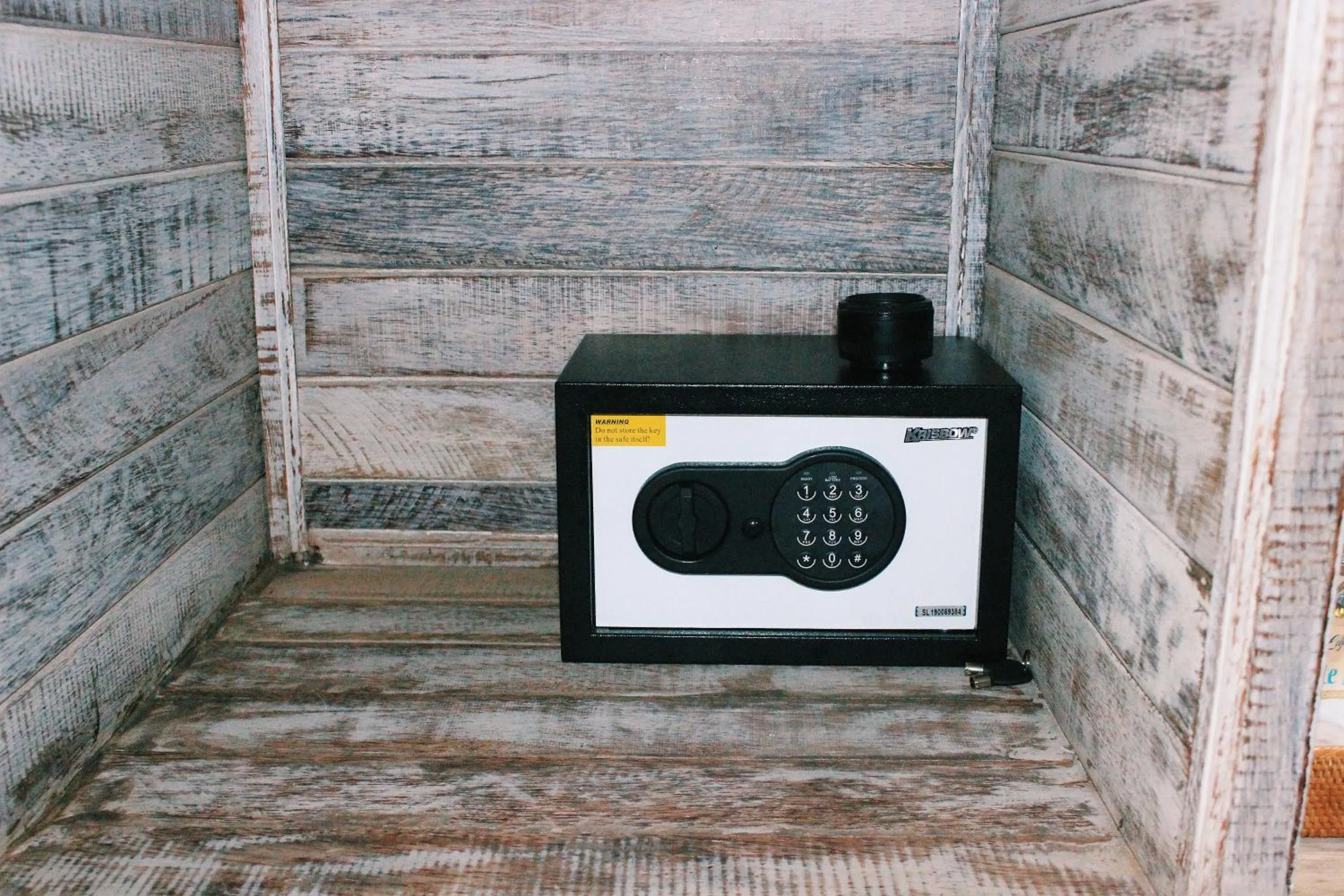 Bed in Lanussa Hill Villa