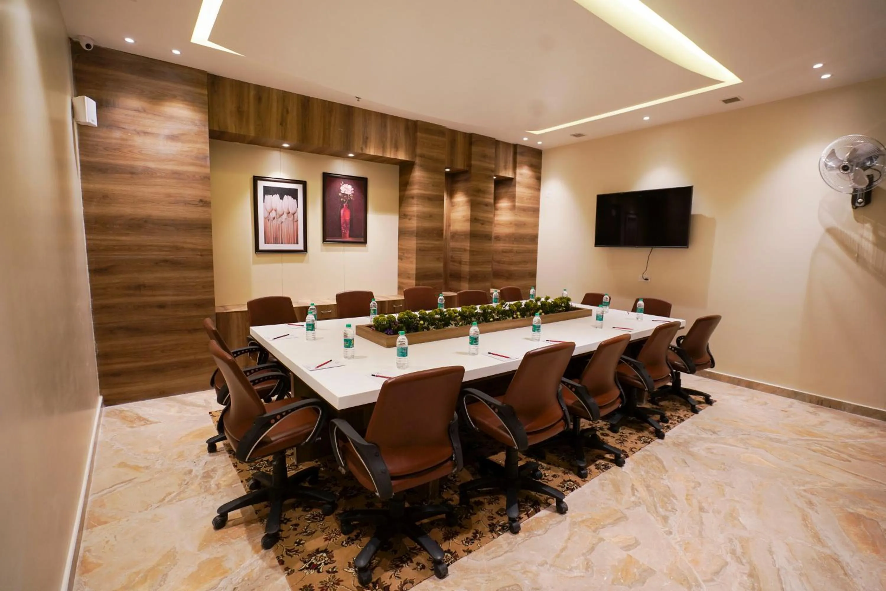 Business facilities in Hotel Indo Prime - Jaipur City Centre