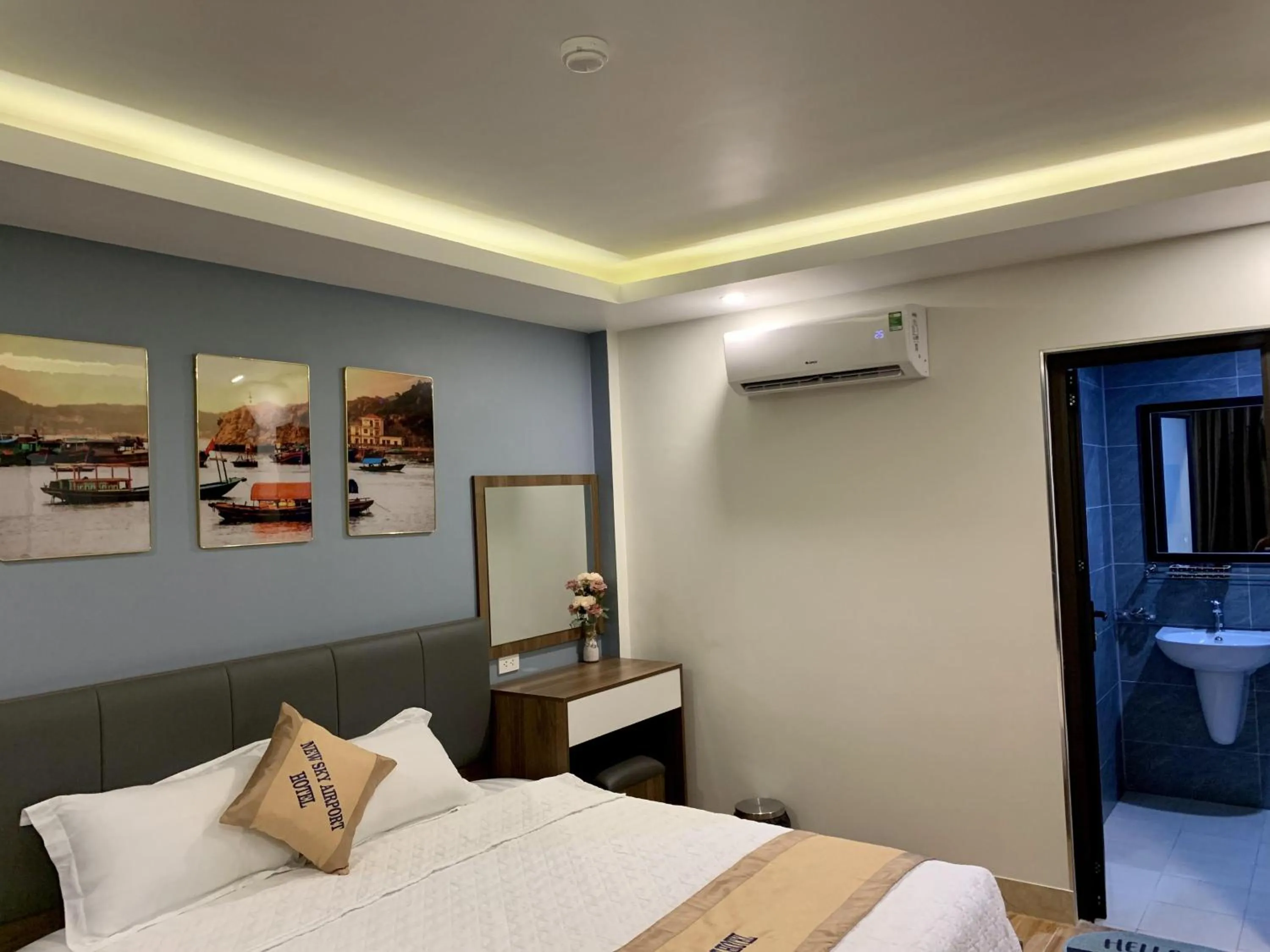 Bed in New Sky Airport Hotel