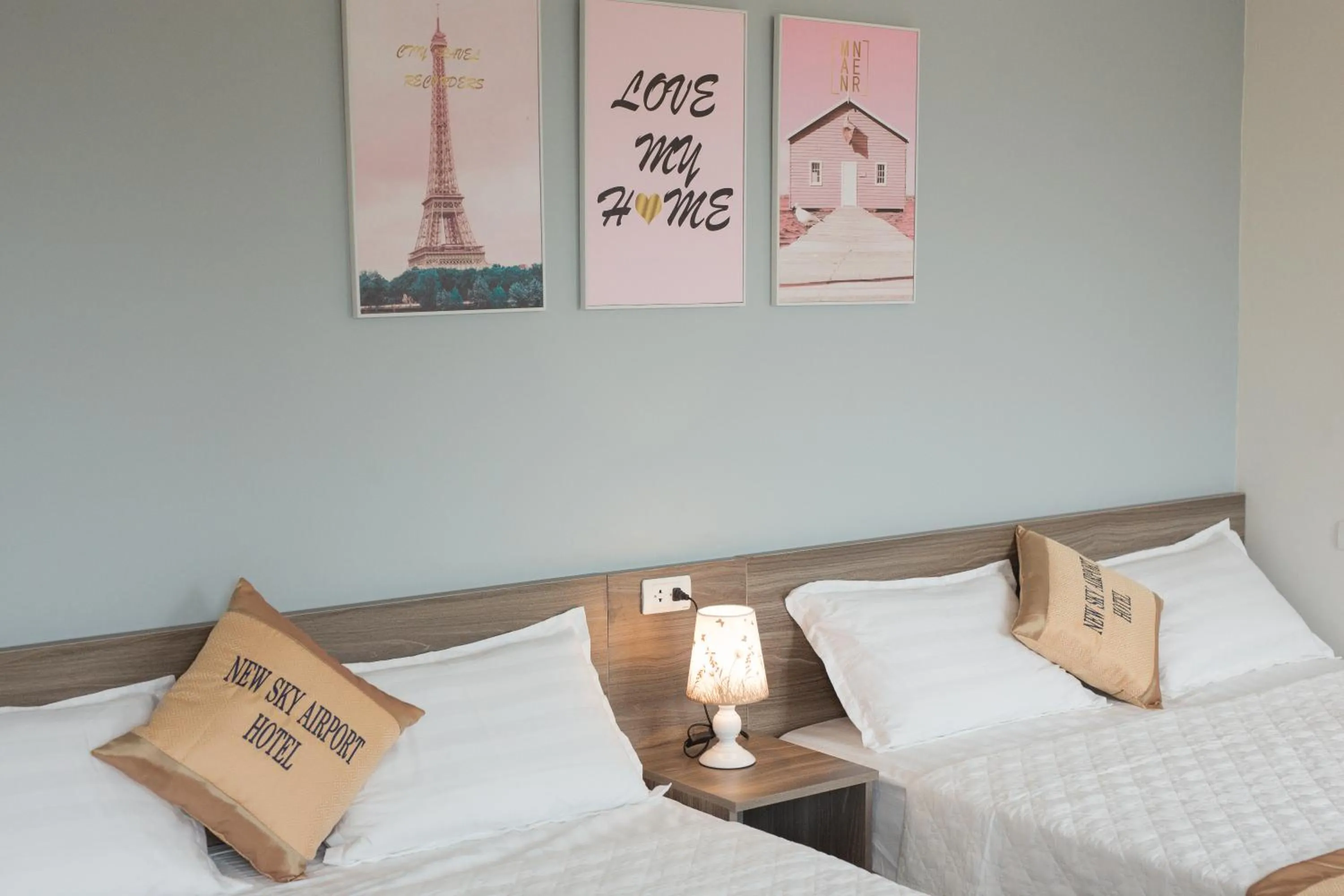 Bed in New Sky Airport Hotel