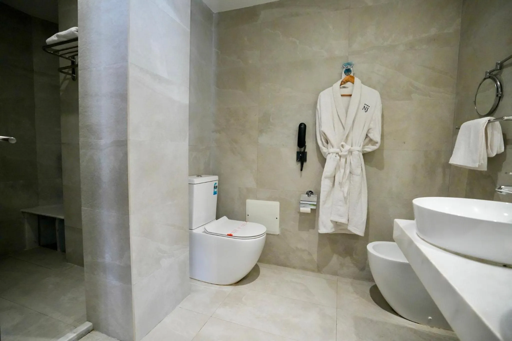 Shower in NJ Hotel Rabat