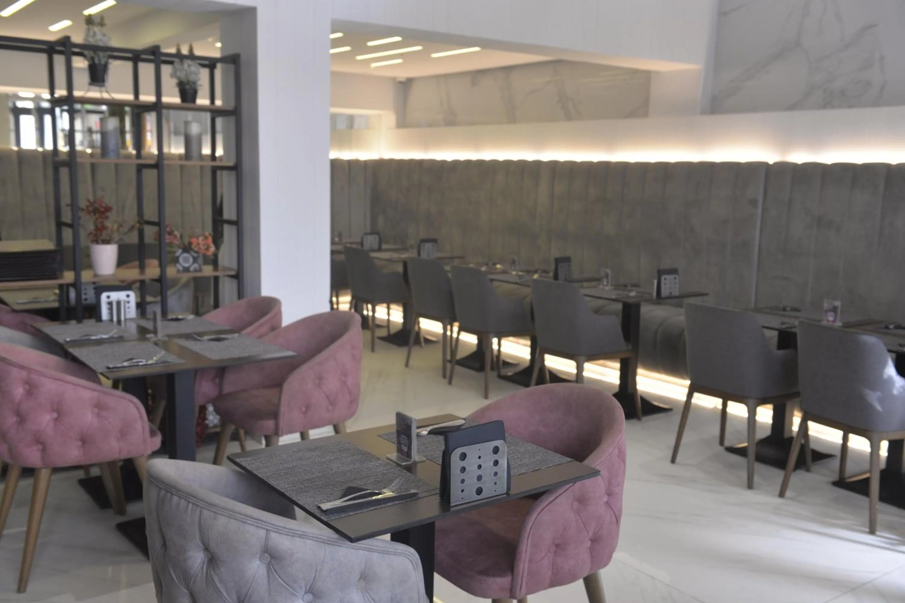 Restaurant/places to eat in NJ Hotel Rabat