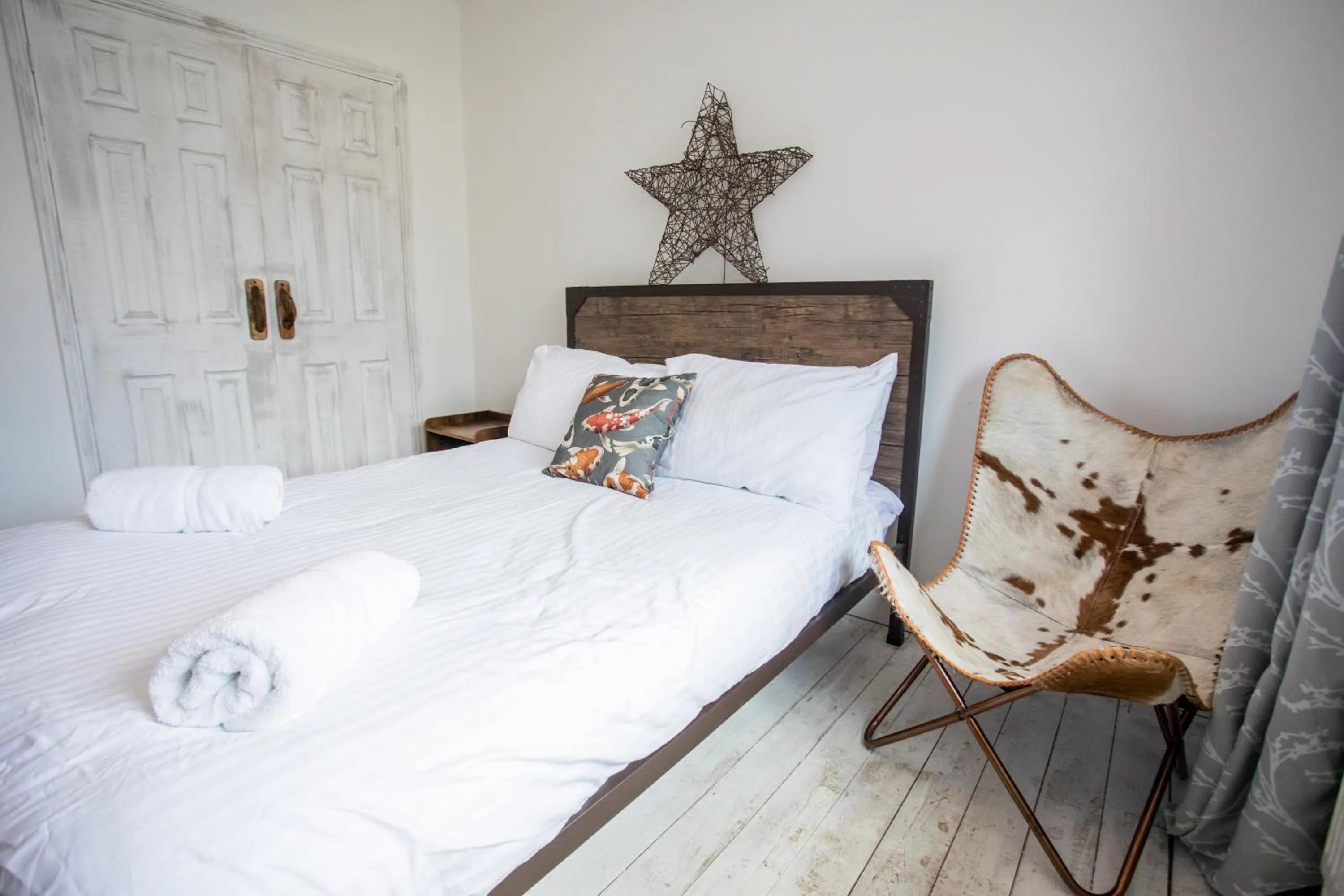 Bedroom, Bed in James’ Place @ Bike Park Wales and The Brecon Beacons