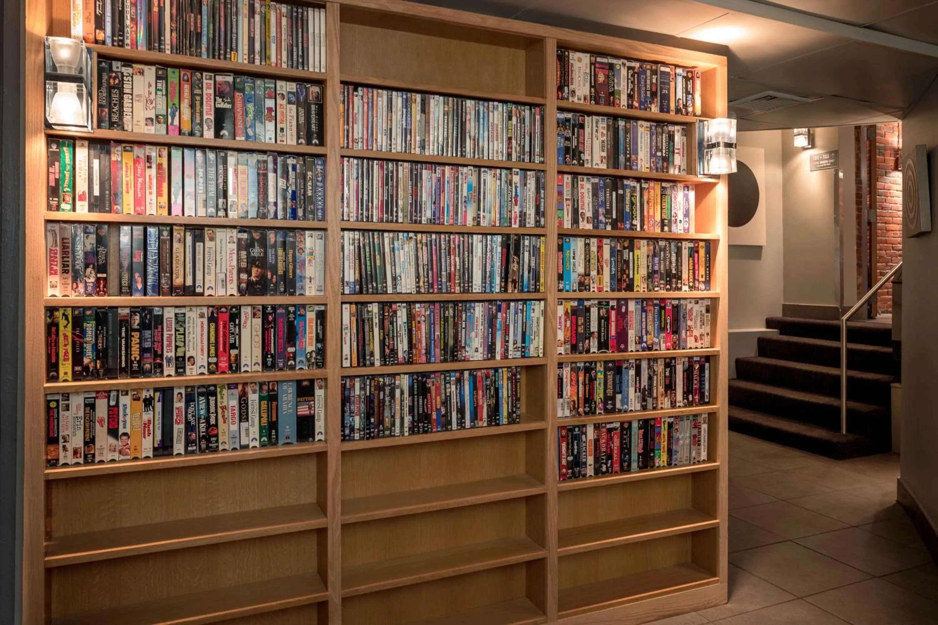 Library in Charlesmark Hotel