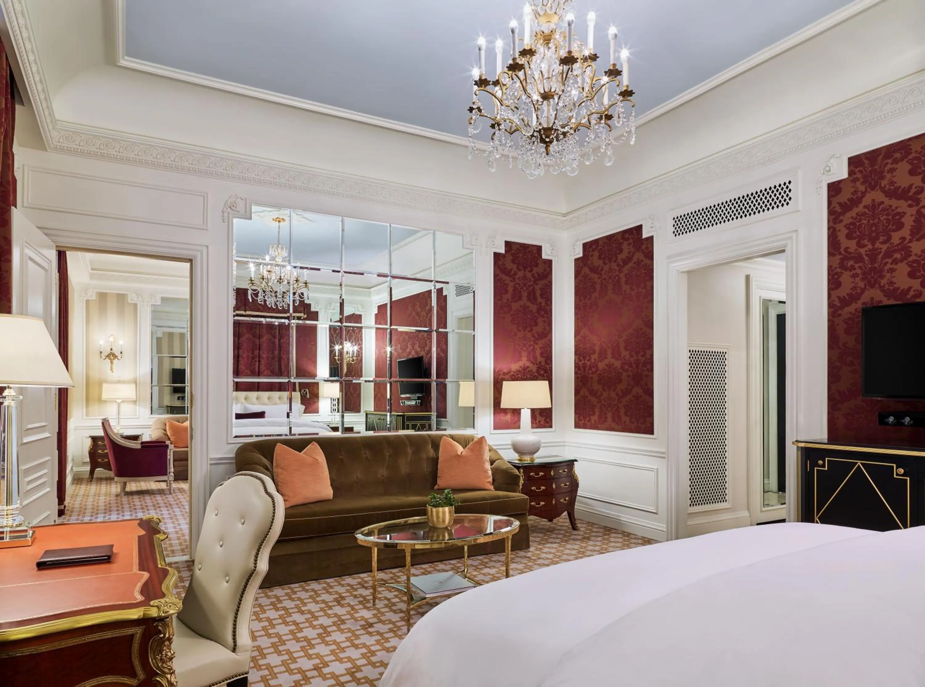 Decorative detail, Bed in 5th & 55th Residence Club