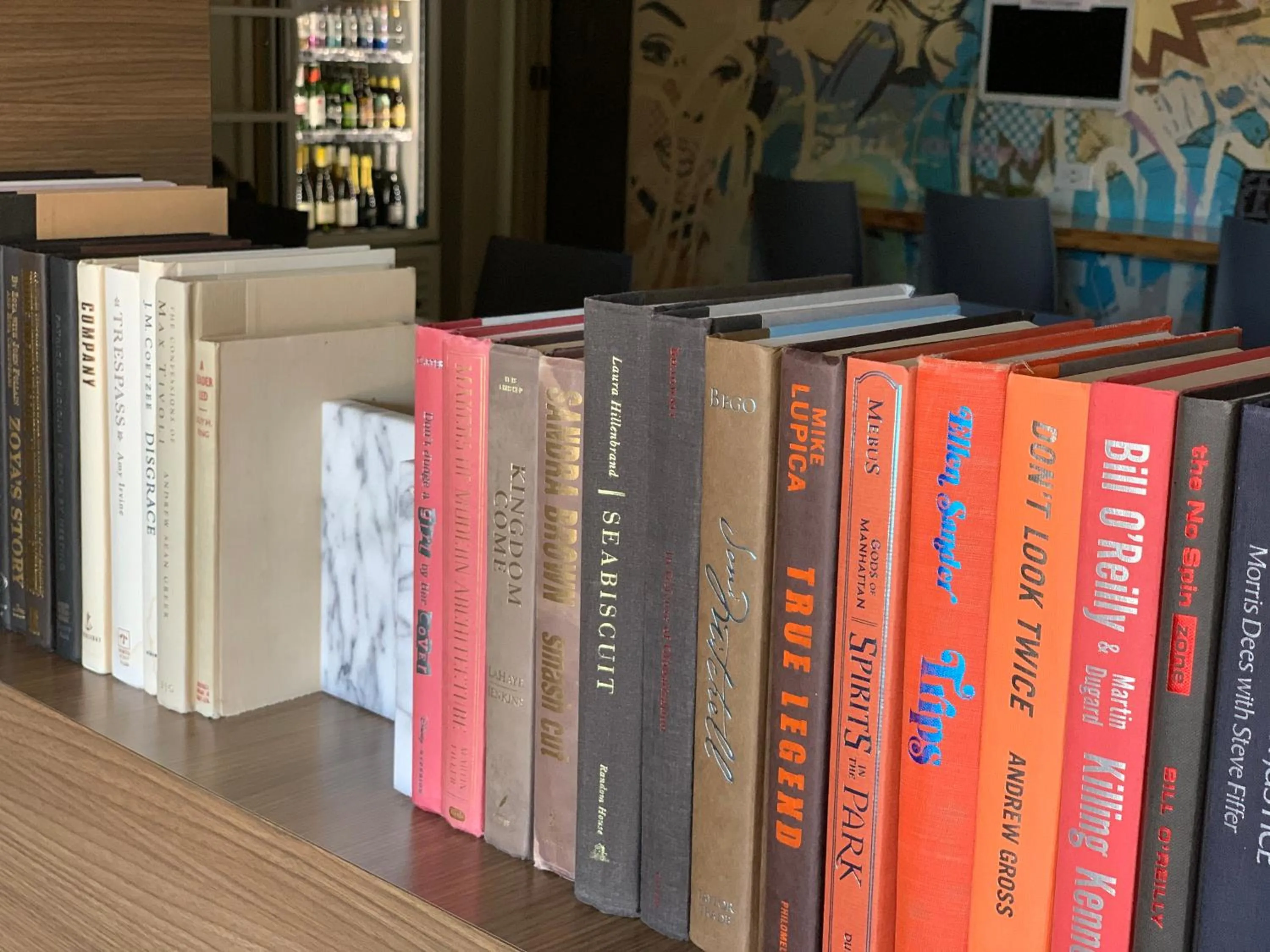 Decorative detail in The Dylan Hotel at SFO