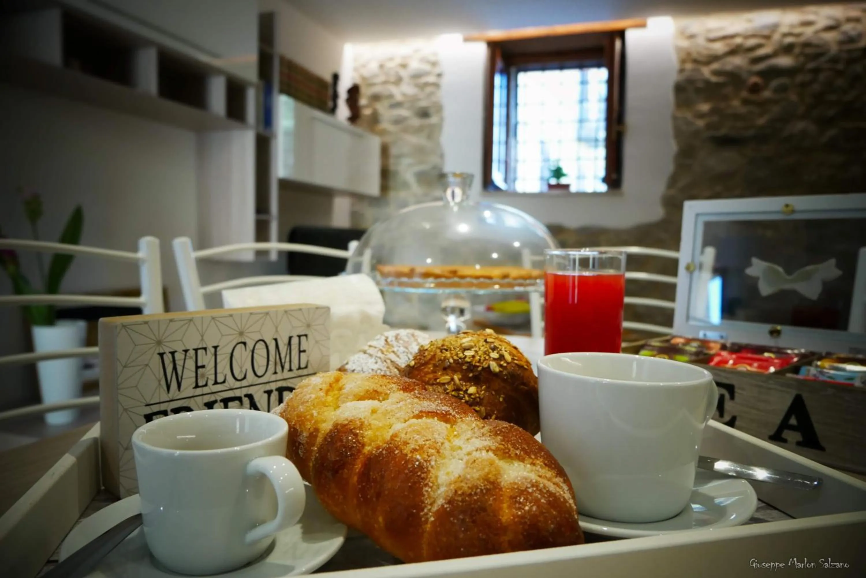 Coffee/tea facilities in B&B AL TEATRO ROMANO