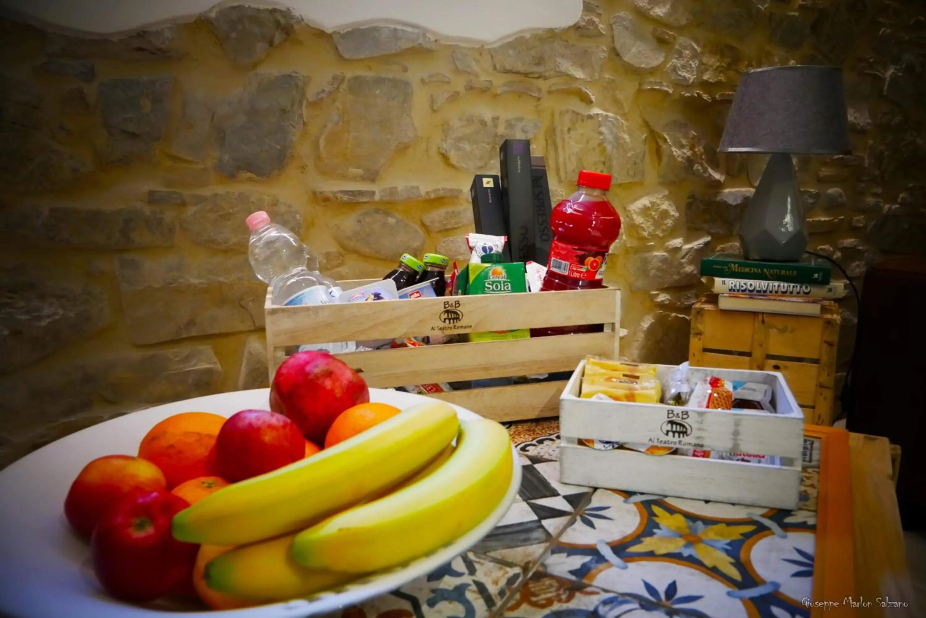 Breakfast in B&B AL TEATRO ROMANO