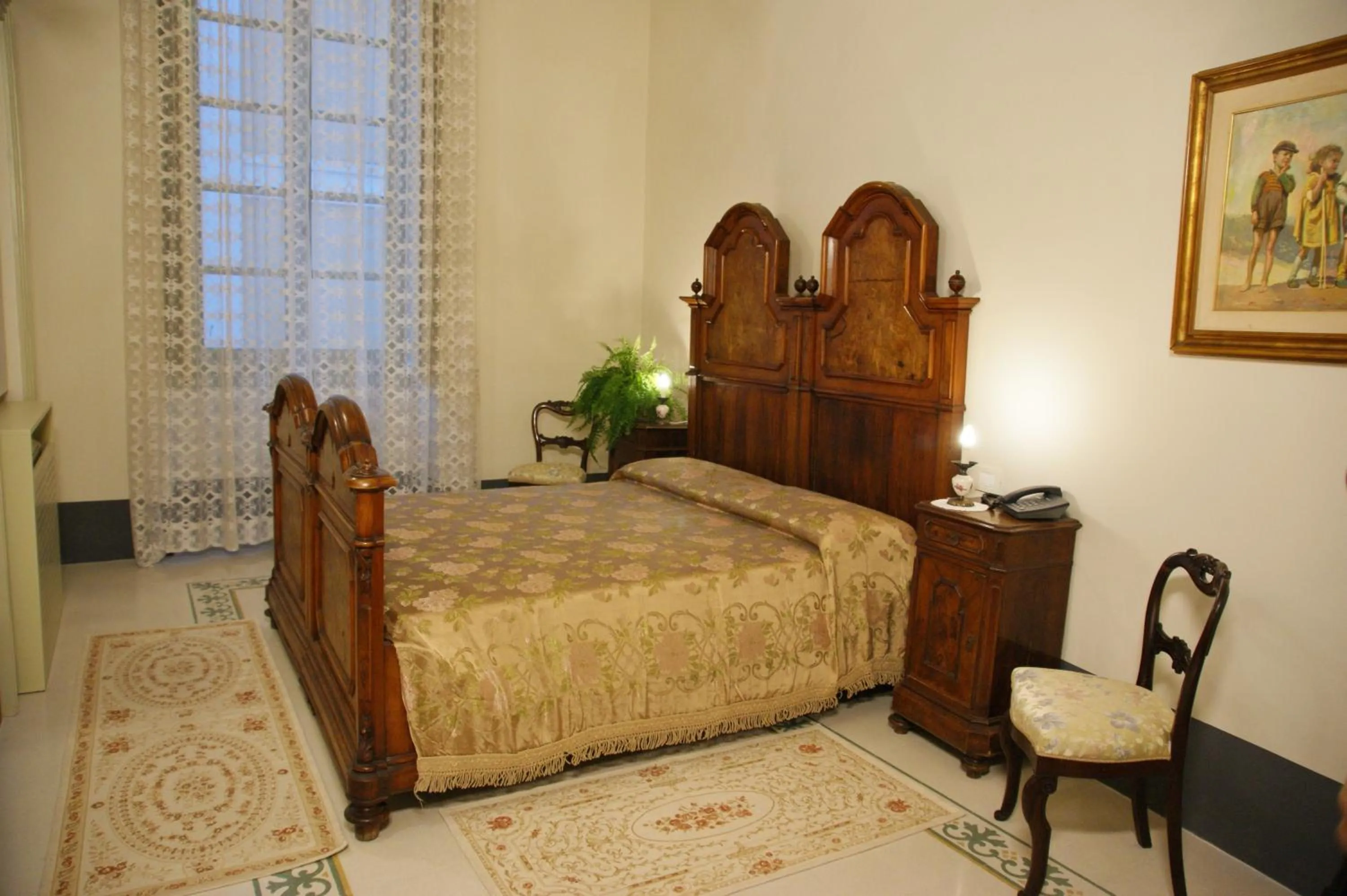 Coffee/tea facilities, Bed in Residenza d'Epoca Regina d'Arborea
