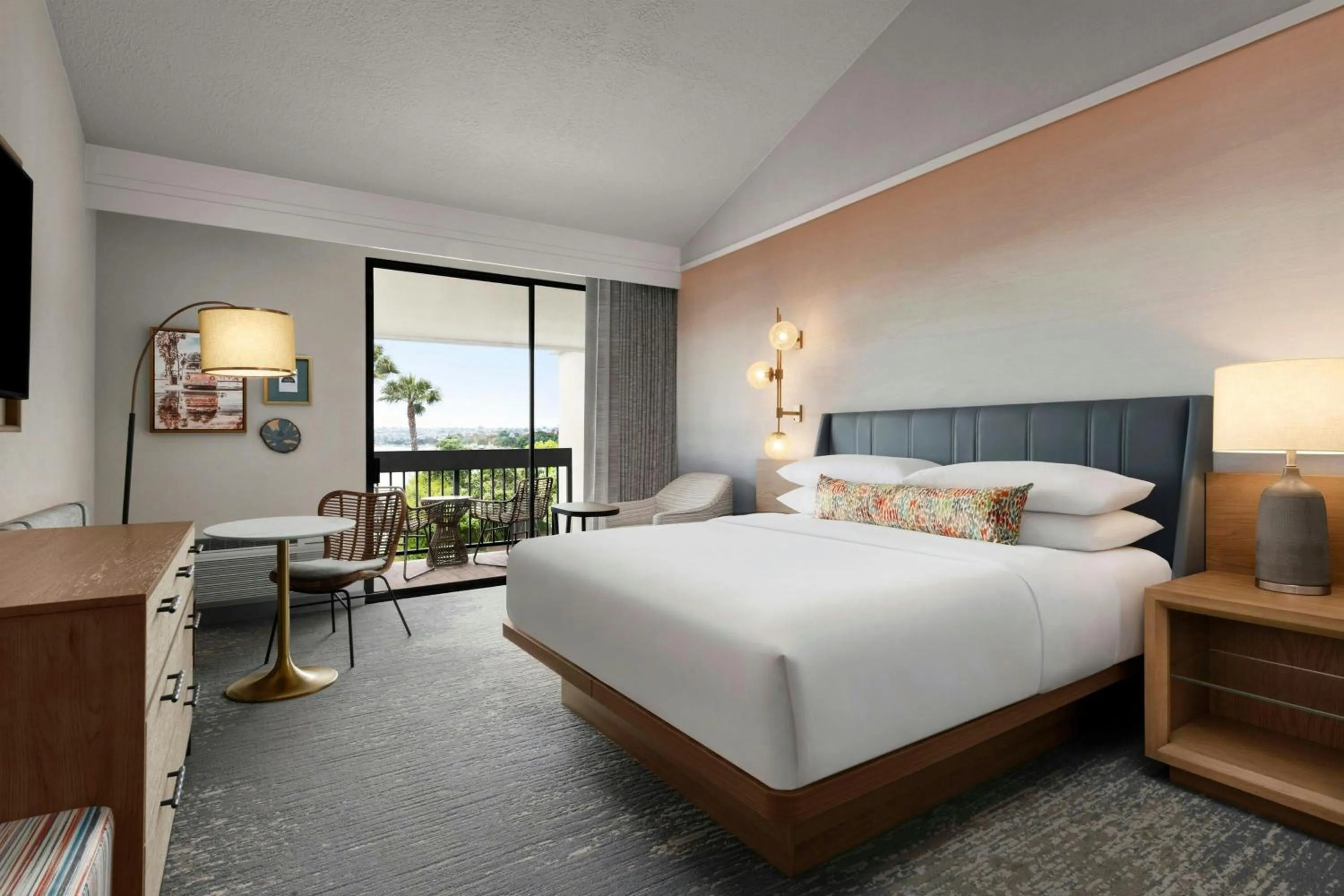 Bedroom, Bed in Sheraton San Diego Resort