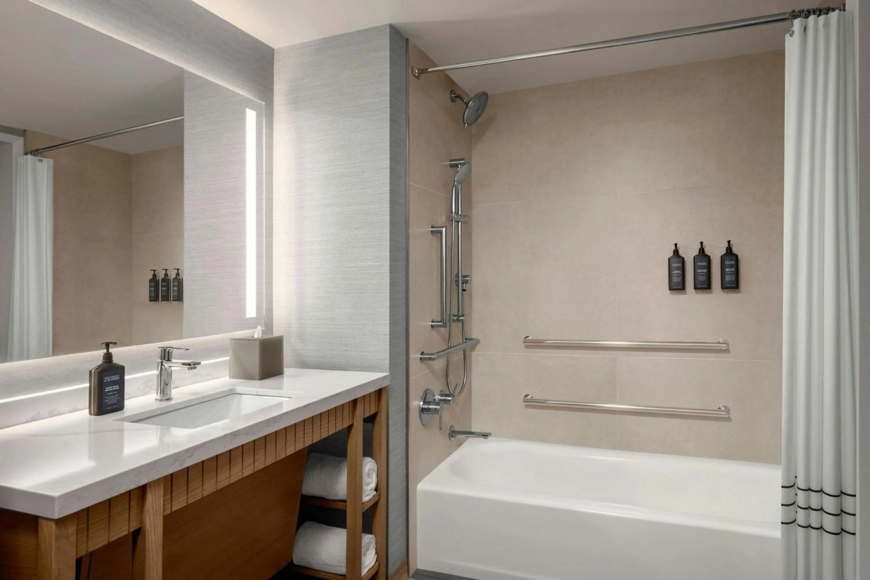 Bathroom in Sheraton San Diego Resort