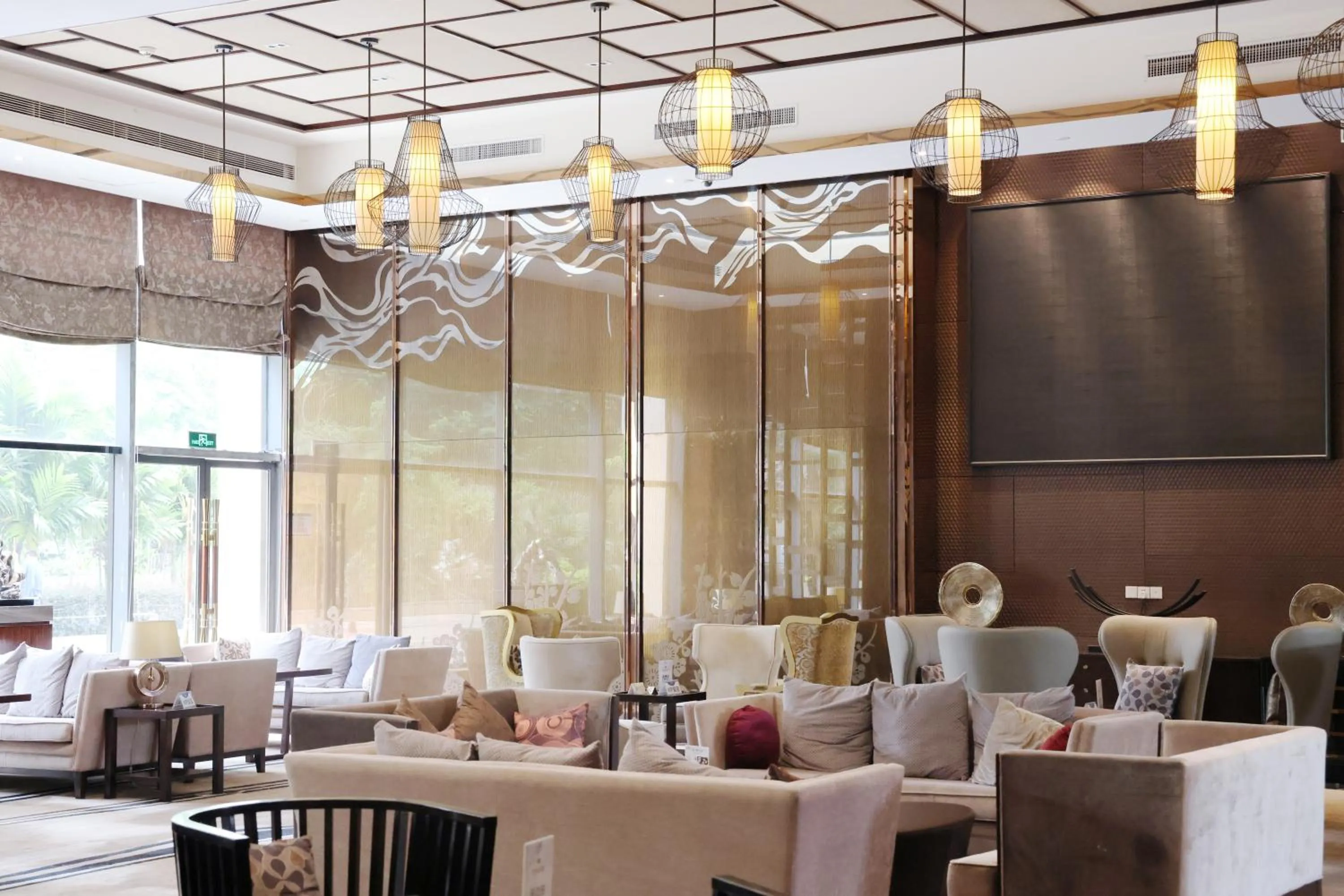 Lounge or bar in Howard Johnson Changsheng Plaza Meizhou