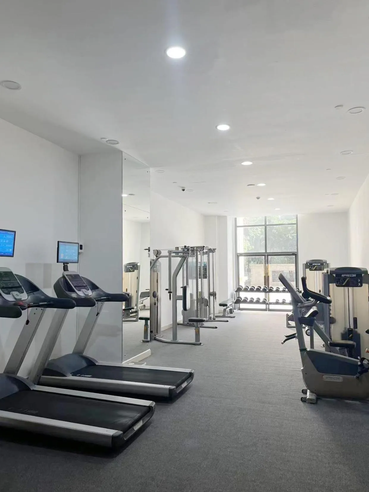 Fitness centre/facilities in Howard Johnson Changsheng Plaza Meizhou