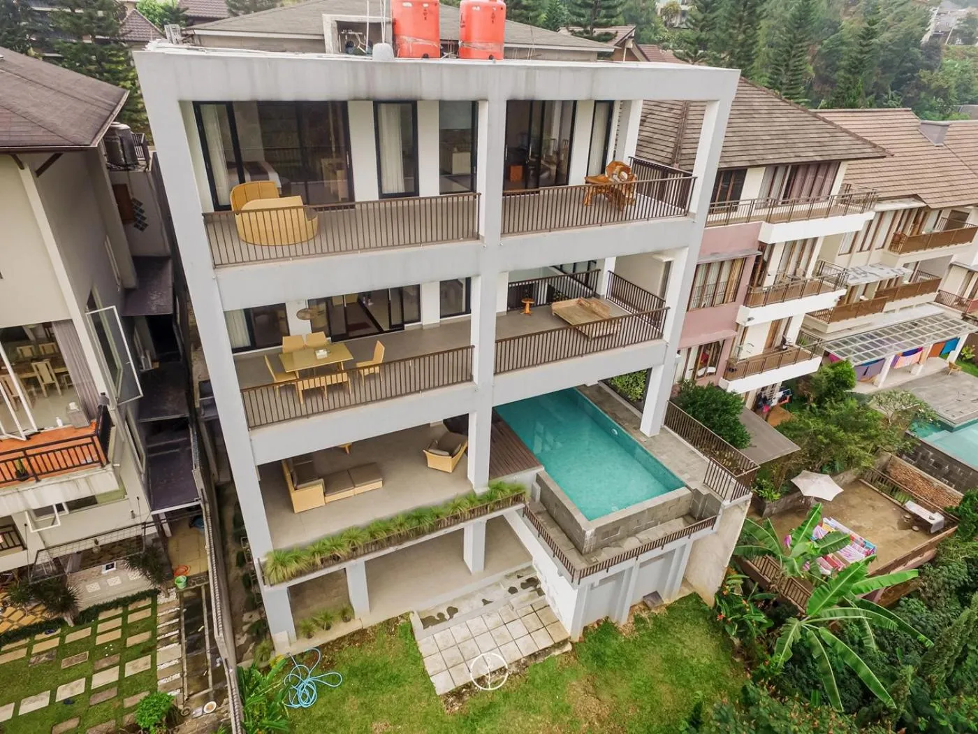 Property building in Kamala plantation view villa 10 bedrooms with a private heated Infinity pool and a billiard table