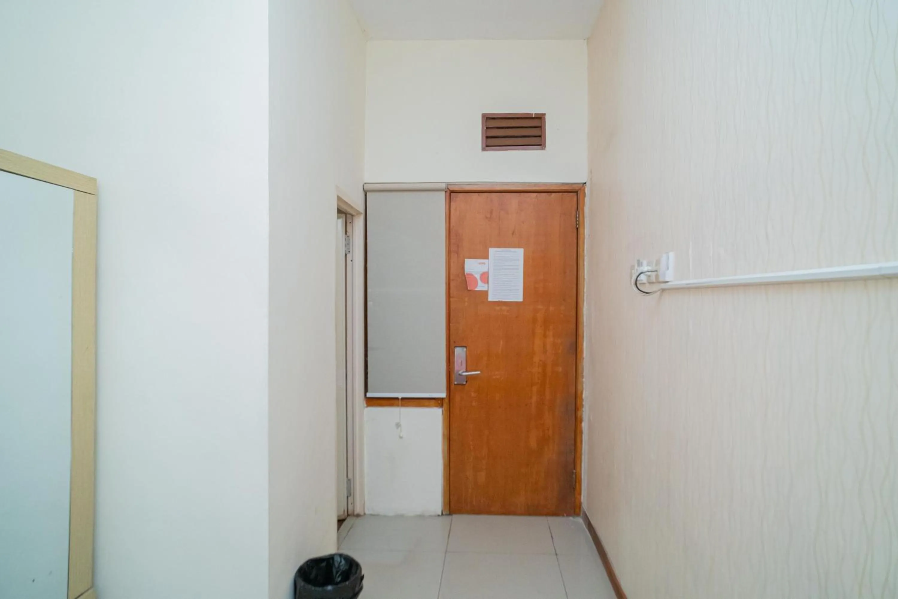 Bedroom in RedDoorz near Flyover Arjosari Malang