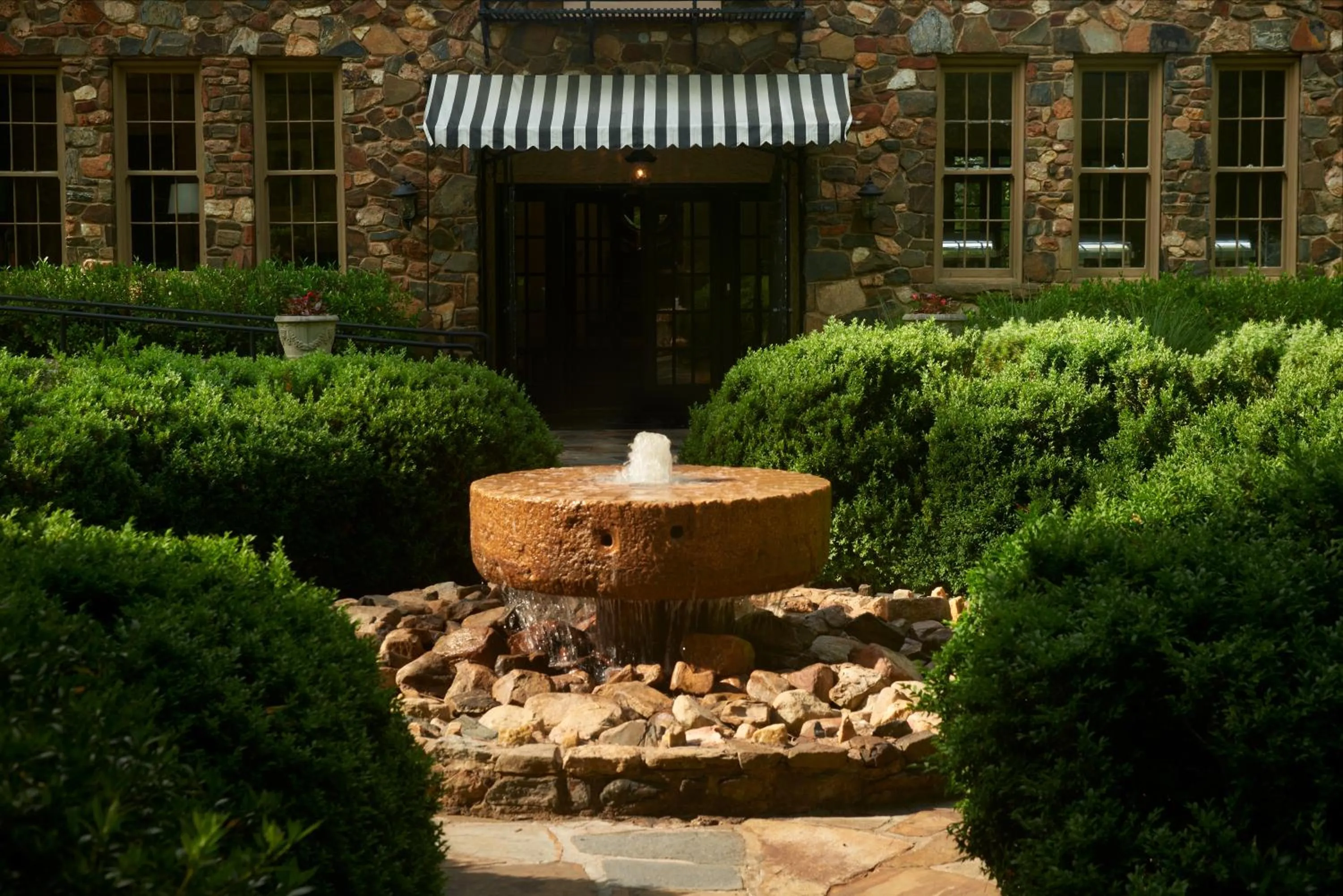 Decorative detail in Emory Conference Center Hotel