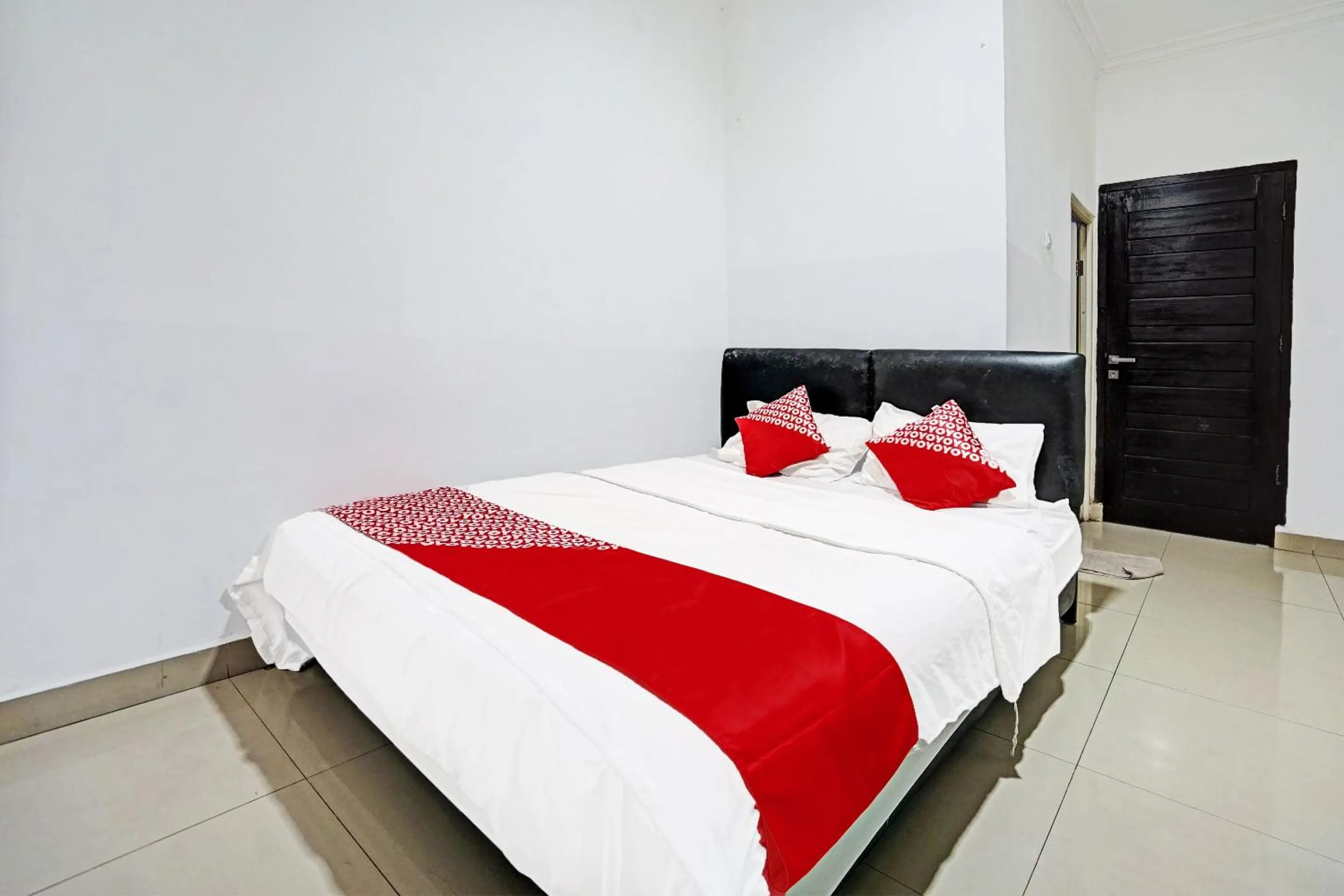 Bedroom, Bed in Hotel O Kambang Iwak Area Near Kambang Iwak Park Formerly Kerangga