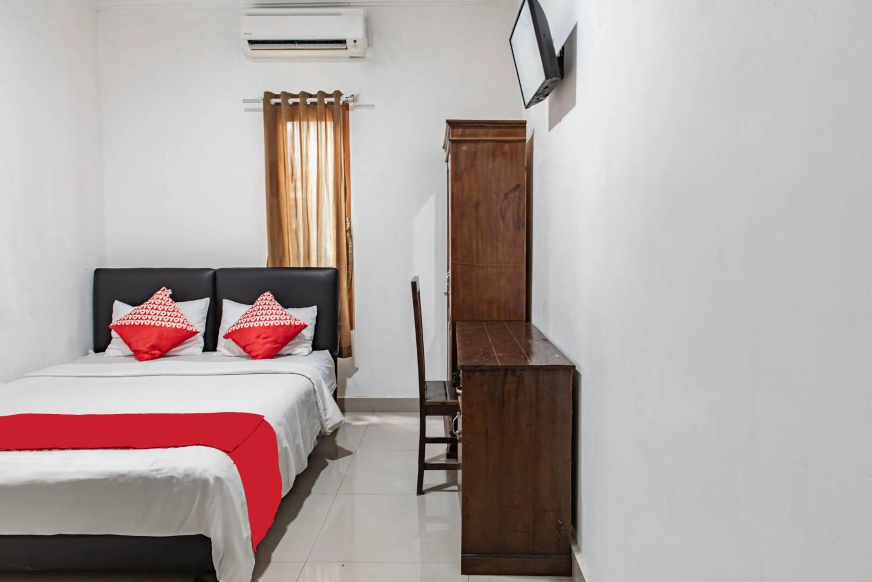 Bedroom, Bed in Hotel O Kambang Iwak Area Near Kambang Iwak Park Formerly Kerangga