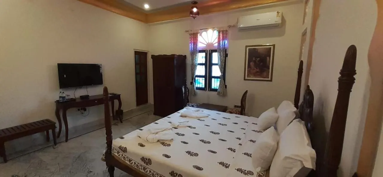 Bedroom, Bed in Raj Rajeshwari Haveli