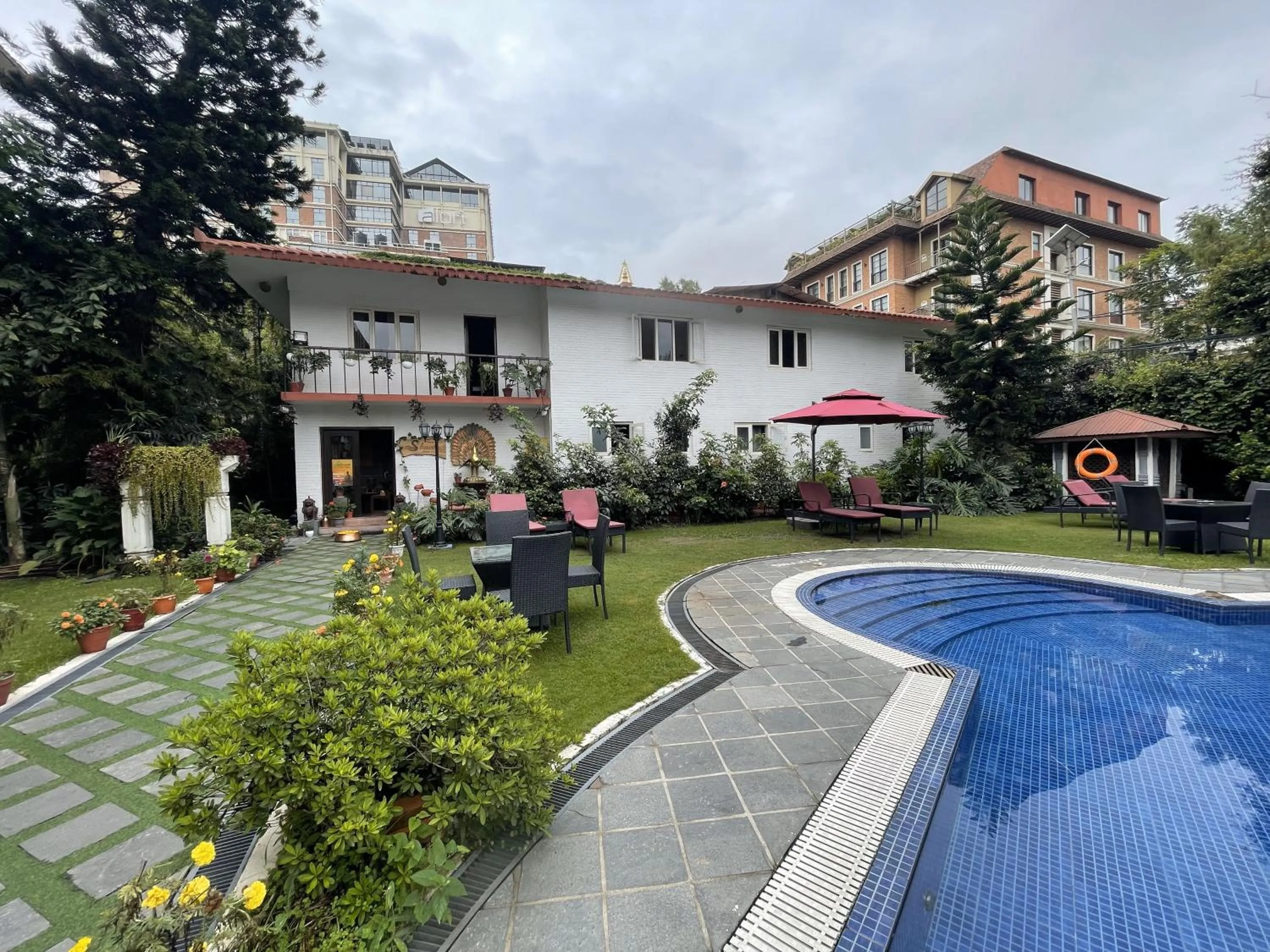 Swimming pool in The Malla Hotel - Thamel, 2 km to Swayambhunath Temple